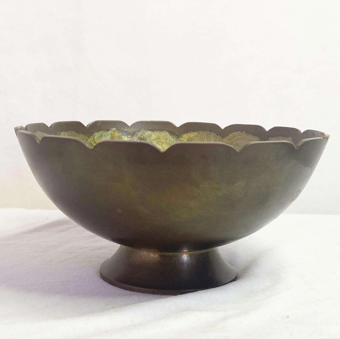 Vintage Hand Painted Brass Floral Bowl/Catchall In Good Condition For Sale In Delray Beach, FL