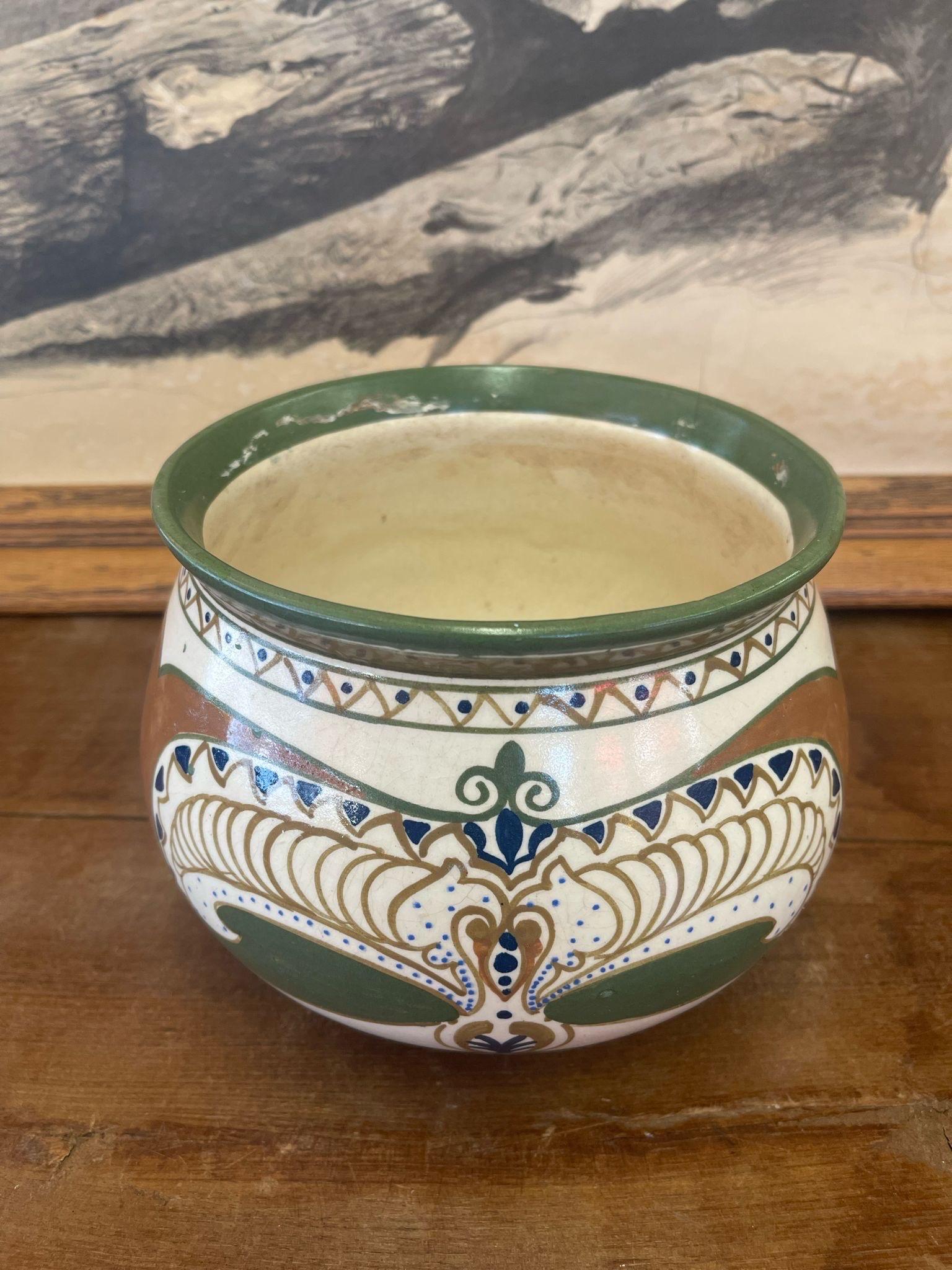 Vintage Hand bemalt Keramik Topf. Importiert aus Holland. im Angebot 1