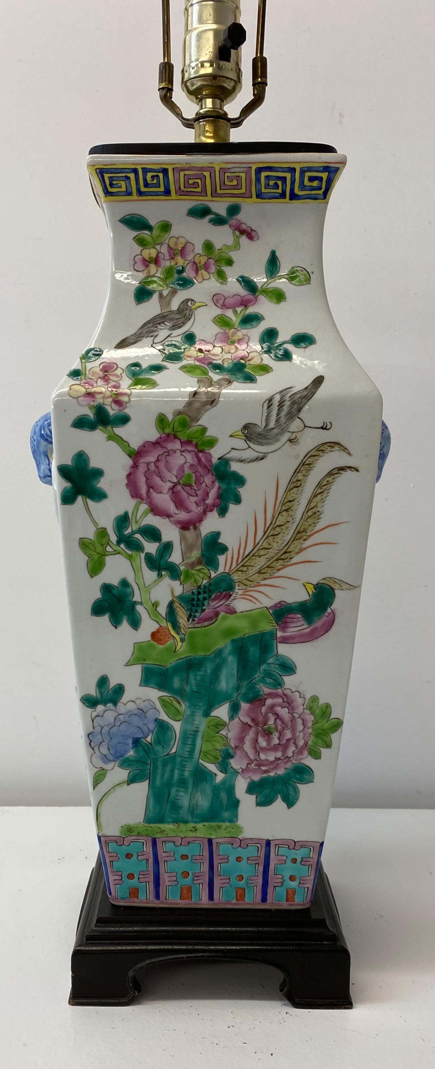 Vintage hand painted Chinese porcelain lamp c.1970

Measures: 6