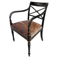 Silla de escritorio o auxiliar de estilo inglés vintage con detalles pintados a mano