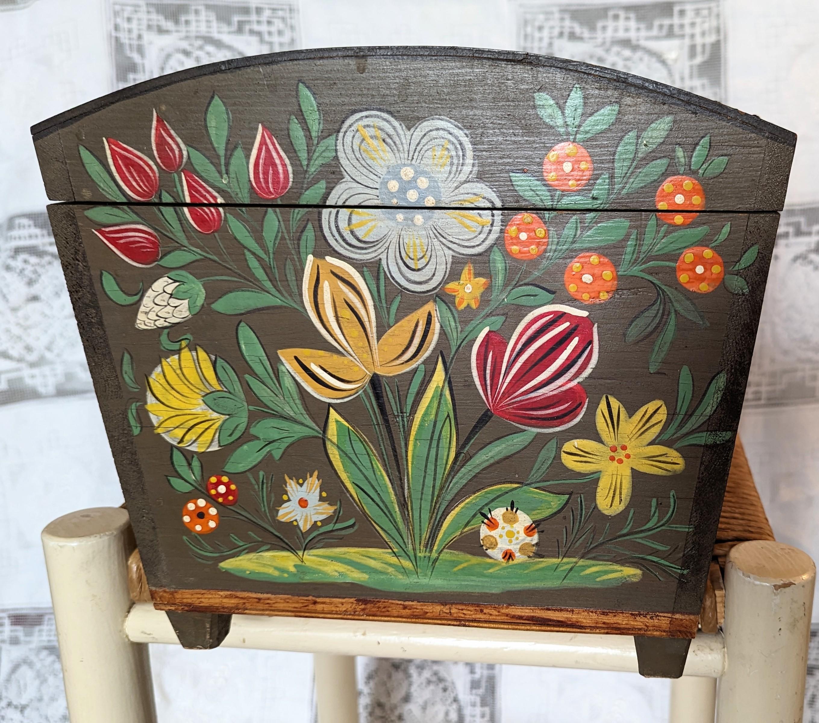 Vintage Hand Painted Folk Art Chest Box Floral Birds Traditional Medium Storage For Sale 1