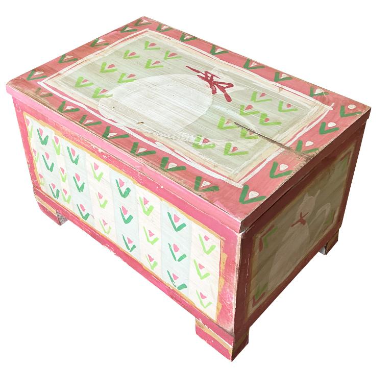 Vintage Hand Painted Folk Art Decorative Wood Box, Trunk or Stool in Pink In Good Condition For Sale In Oklahoma City, OK
