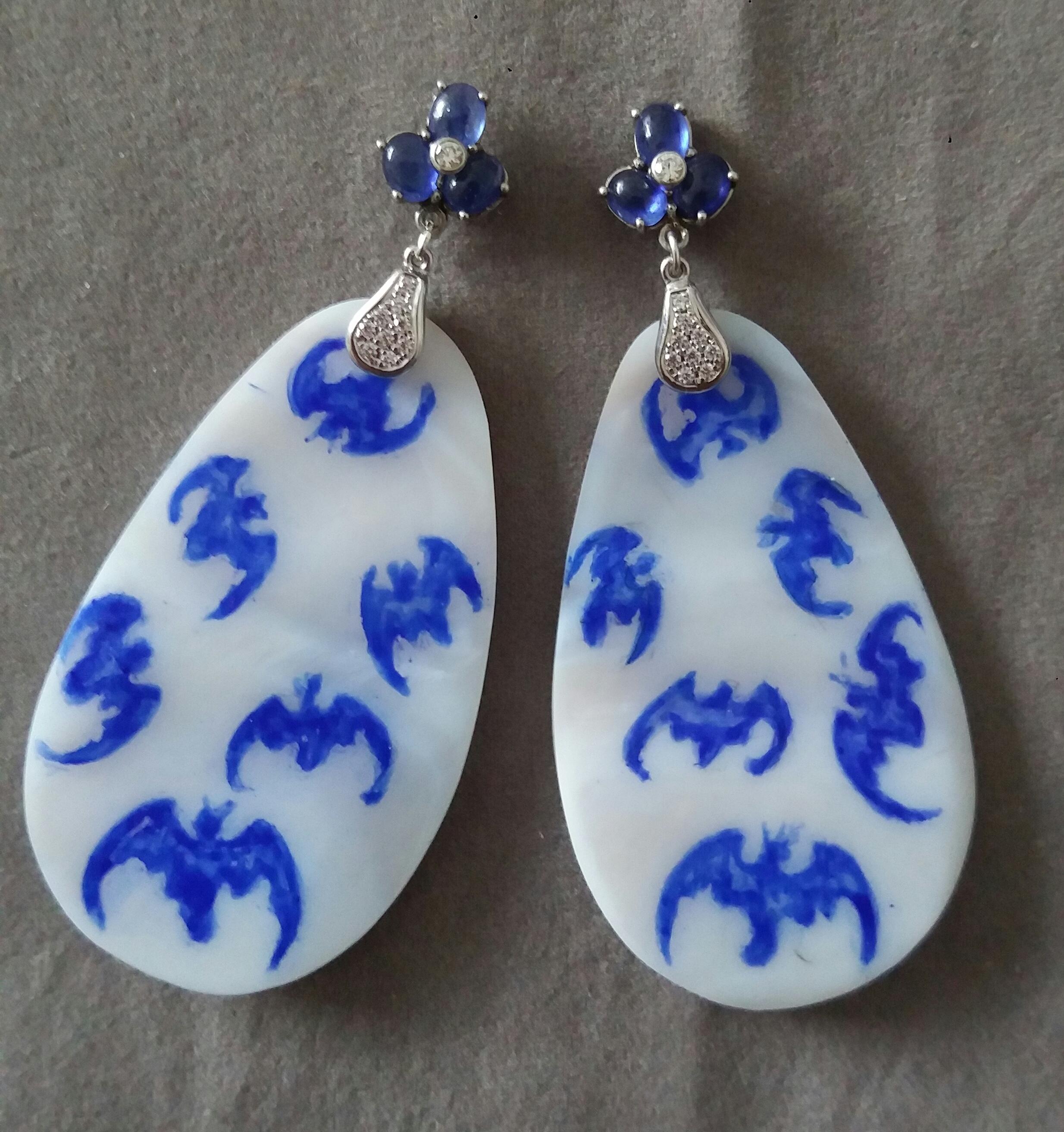 Vintage Hand Painted Mother of Pearl Gold Diamond Blue Sapphire Dangle Earrings In Good Condition For Sale In Bangkok, TH