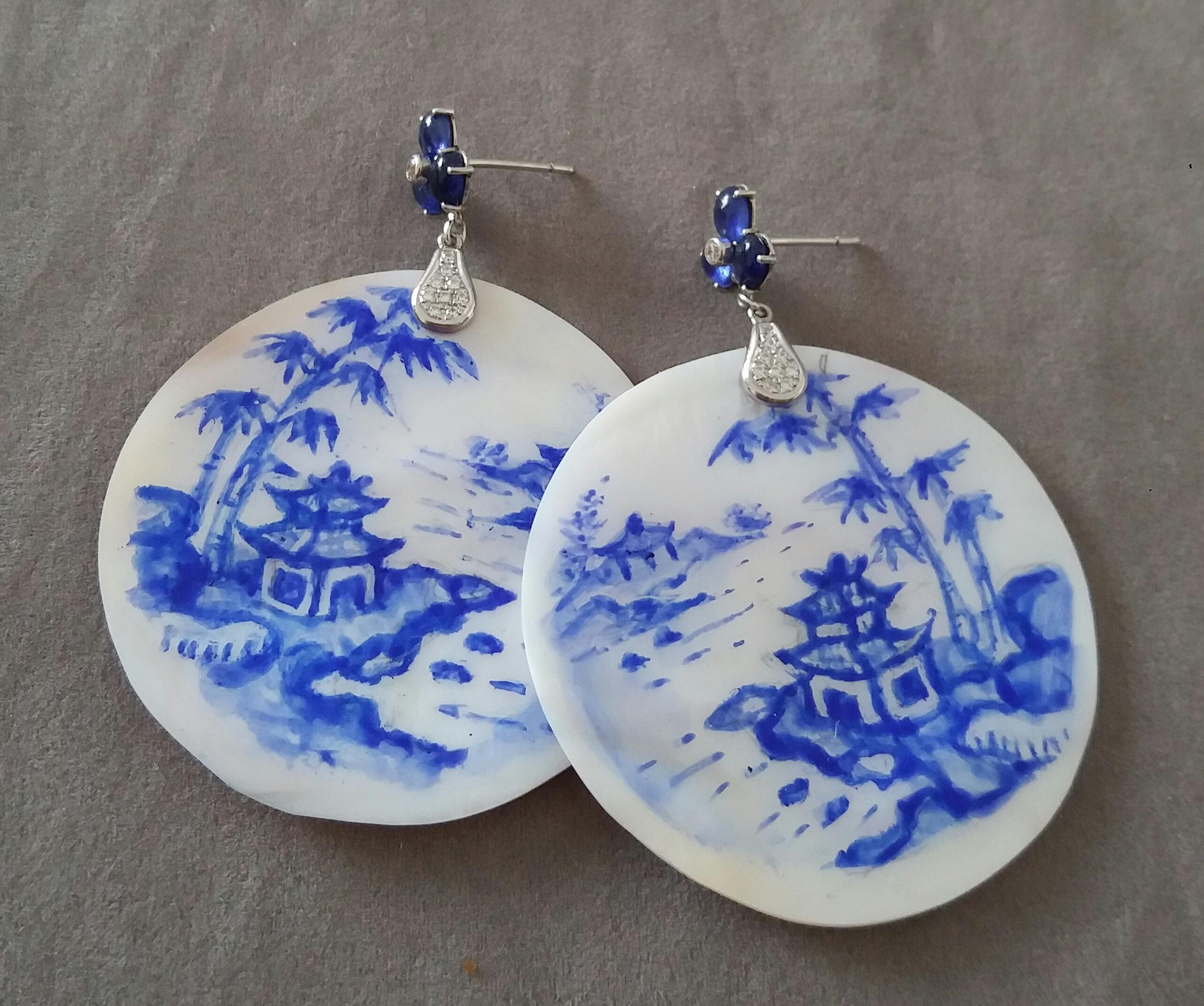 Vintage Hand Painted Mother of Pearl Gold Diamond Blue Sapphire Dangle Earrings In Good Condition For Sale In Bangkok, TH