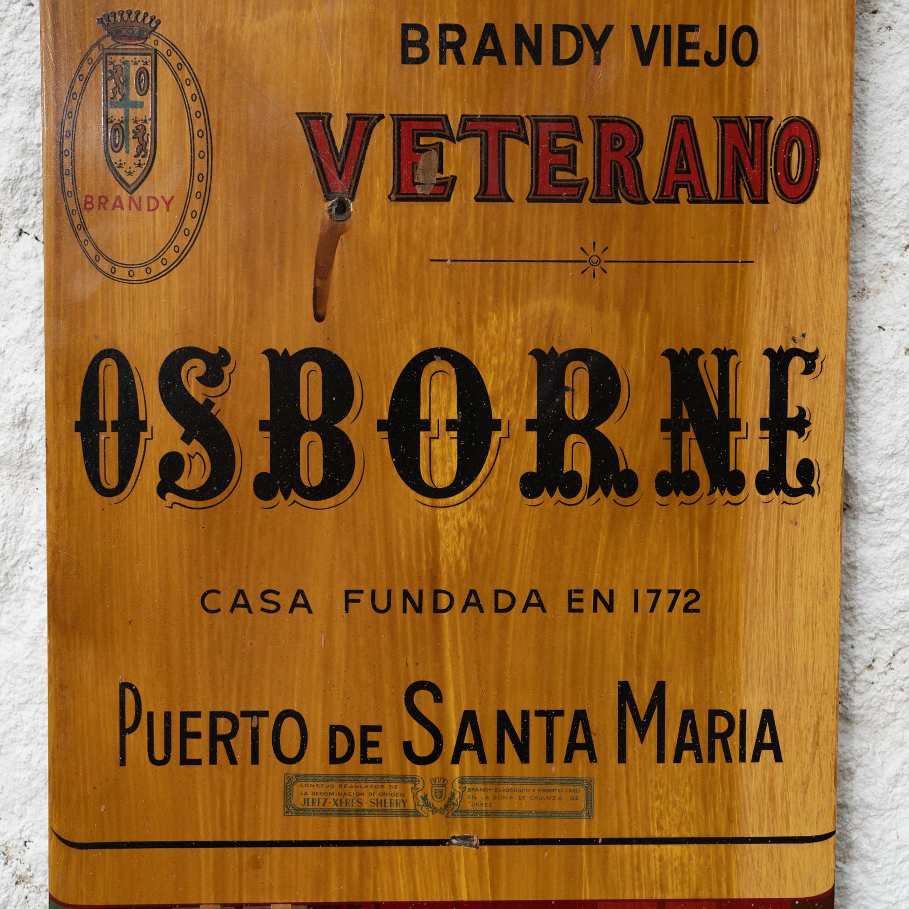Mid-20th Century Vintage Hand-Painted Osborne Wood Sign: 'Veterano' For Sale