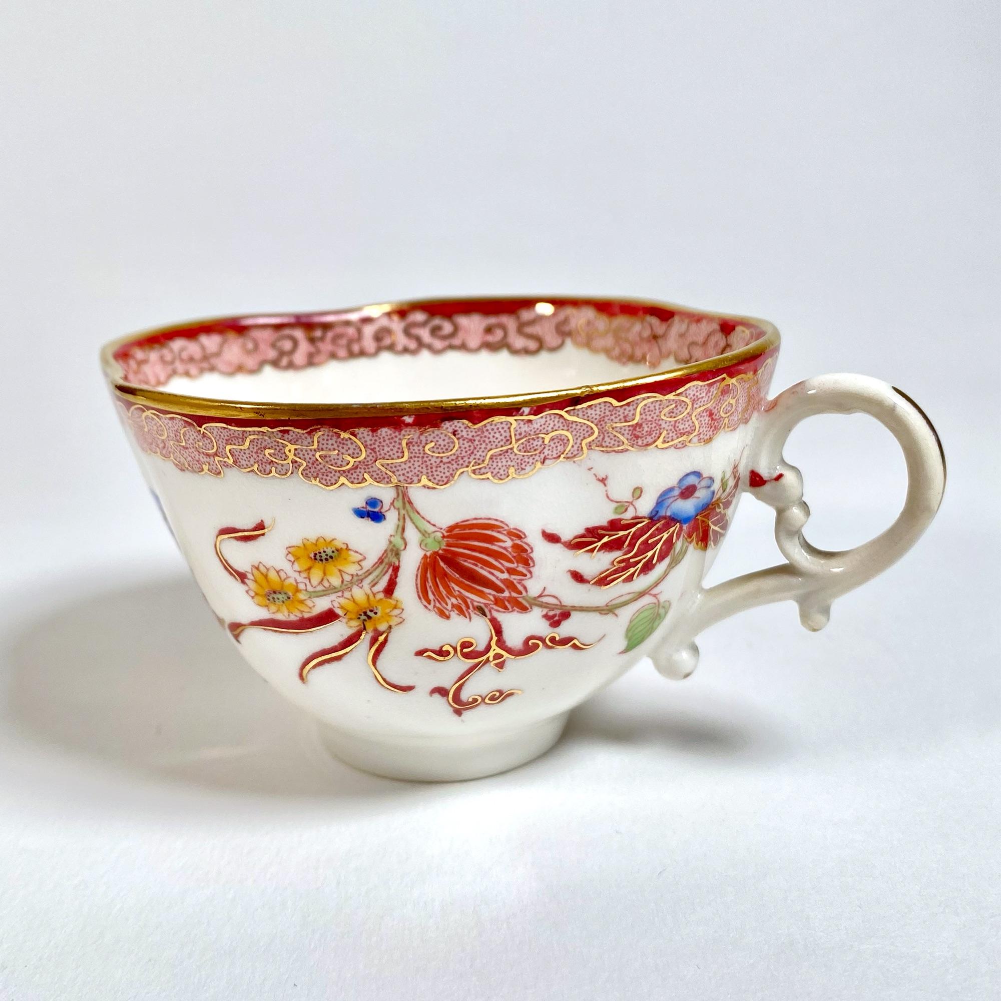 Porcellana Tazza e piattino in porcellana d'epoca dipinti a mano della Royal Porcelain Factory in vendita