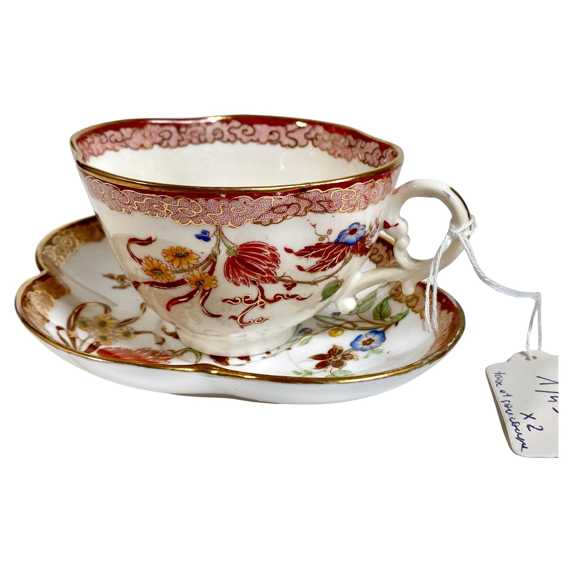 Taza y platillo vintage de porcelana pintados a mano de la Real Fábrica de Porcelana