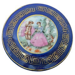 Boîte à bibelots vintage en porcelaine peinte à la main avec scène romantique, milieu du 20e siècle