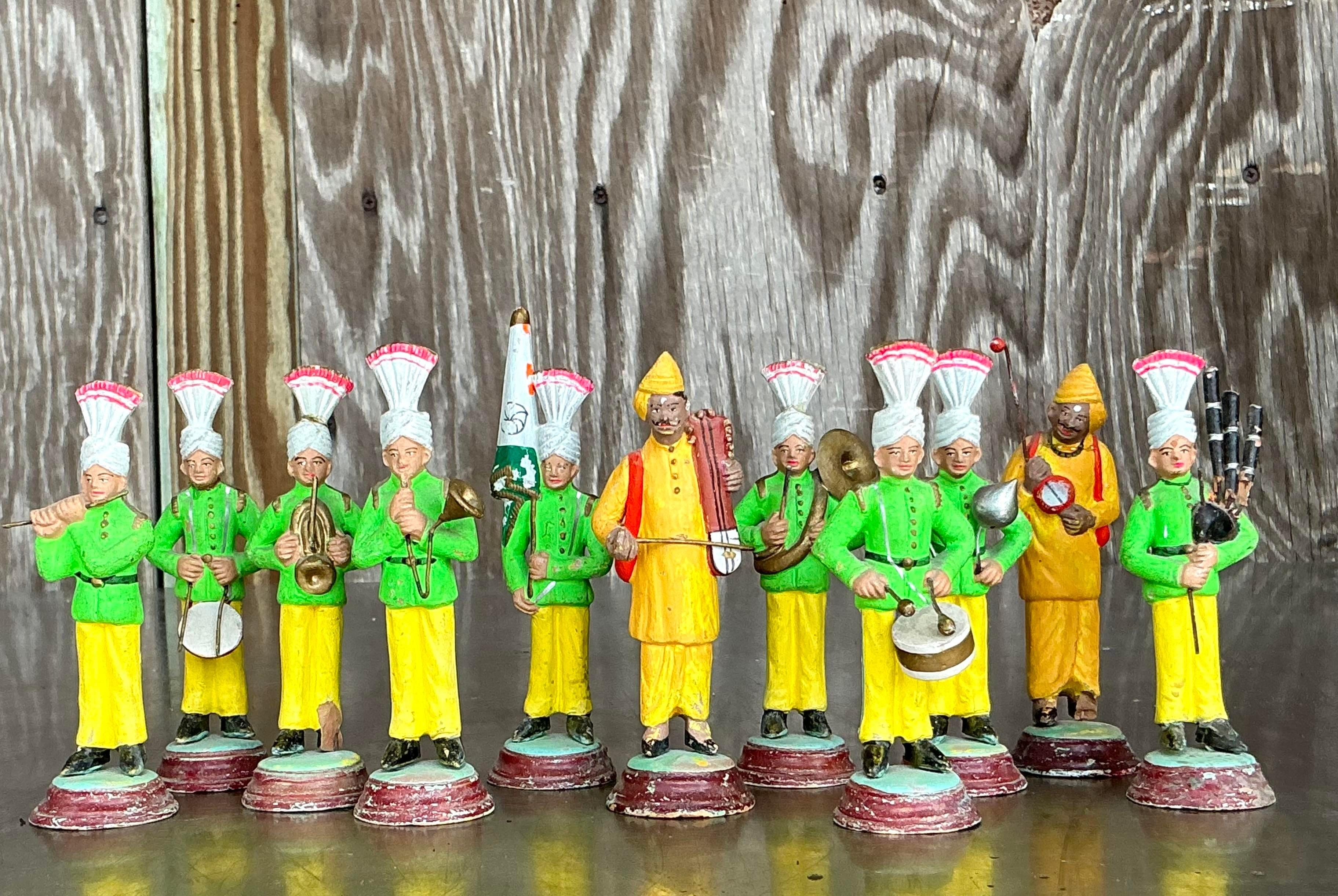 Indiano Banda musicale in terracotta dipinta a mano d'epoca - 11 pezzi in vendita