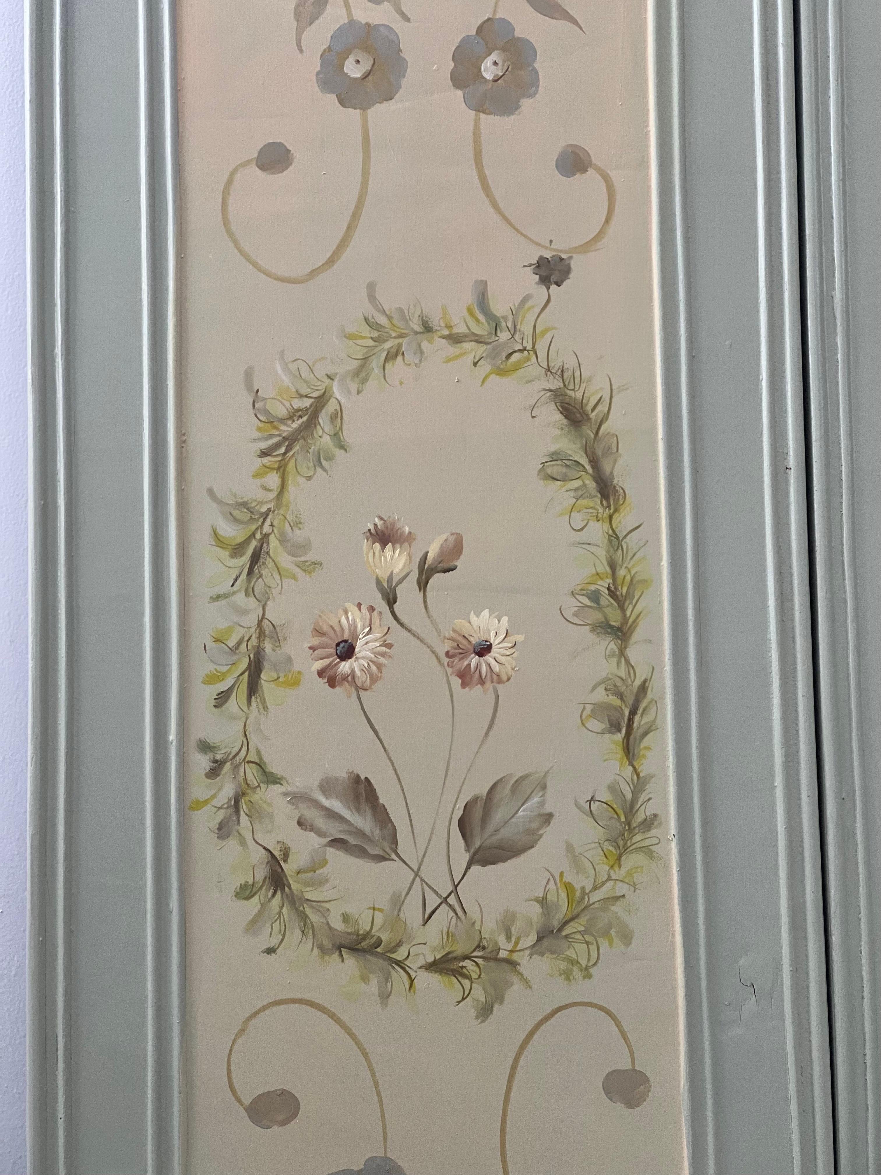 Vintage Hand Painted Three Panel French Wood Room Divider or Partition Screen For Sale 2