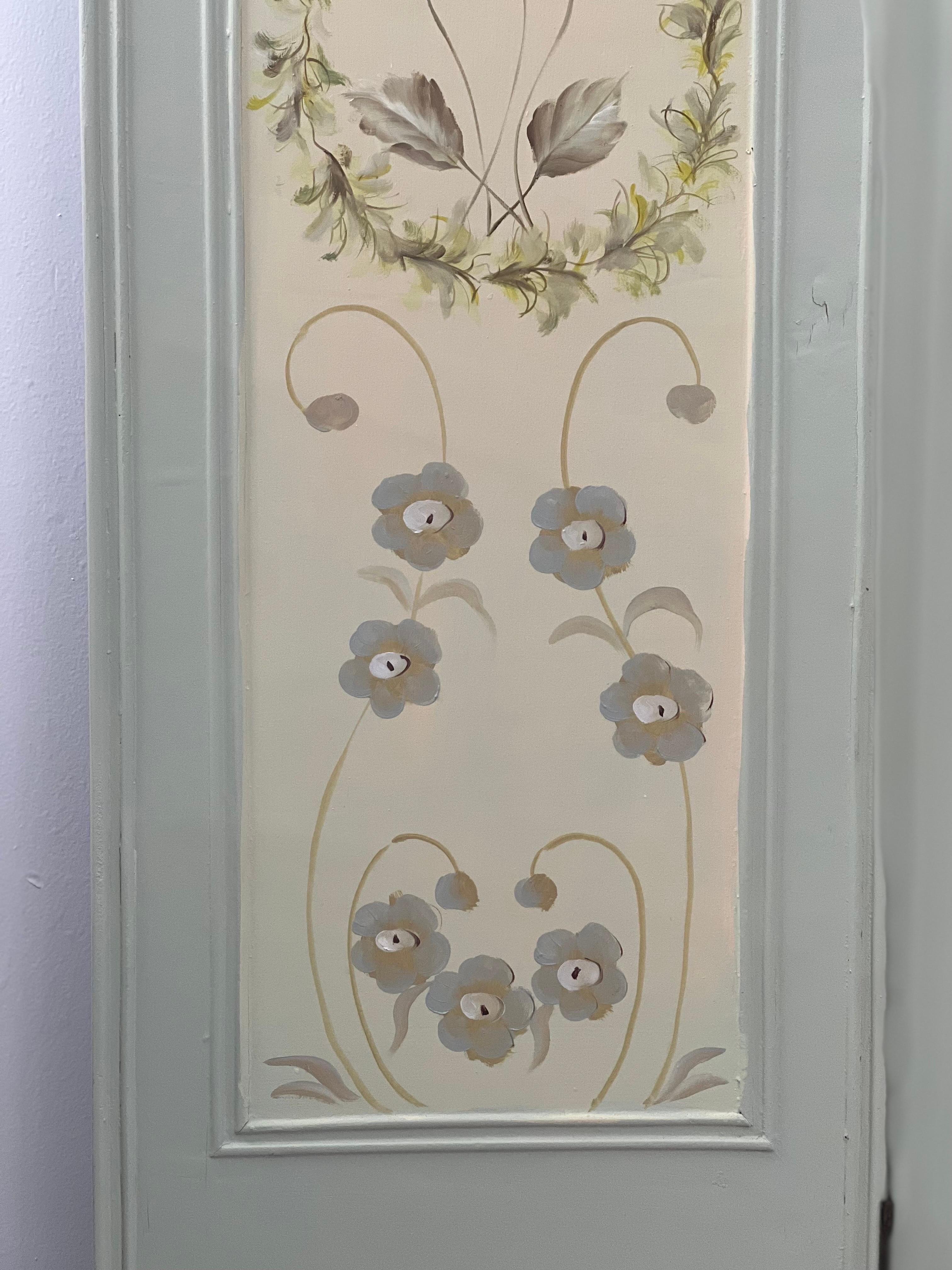 Vintage Hand Painted Three Panel French Wood Room Divider or Partition Screen For Sale 4