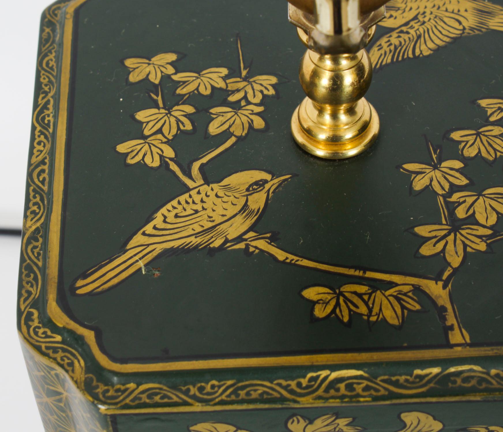 Lampada da tavolo in ceramica dipinta a mano della fine del XX secolo in vendita 9