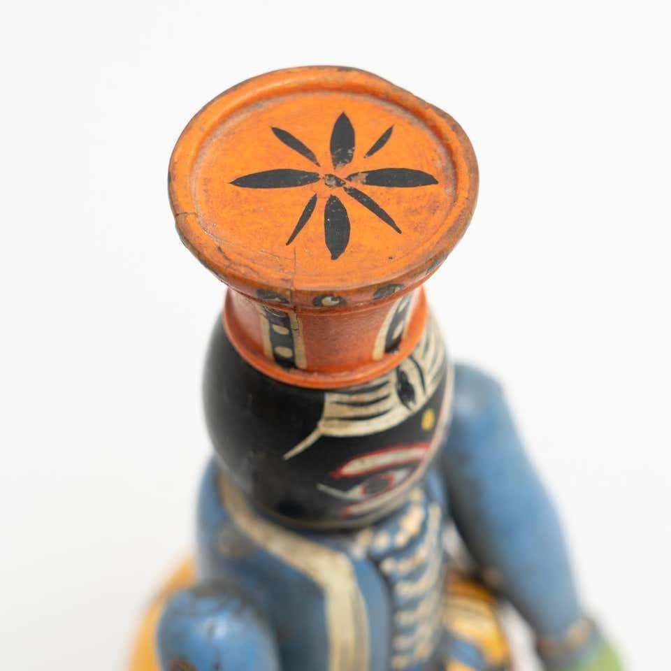 Figura in legno dipinta a mano d'epoca, circa 1960 in vendita 3