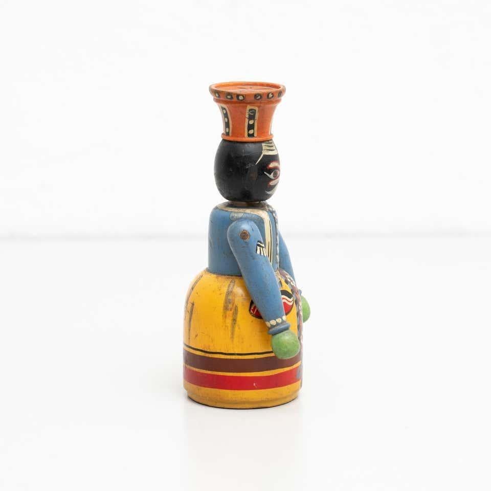 Figura in legno dipinta a mano d'epoca, circa 1960 in vendita 4