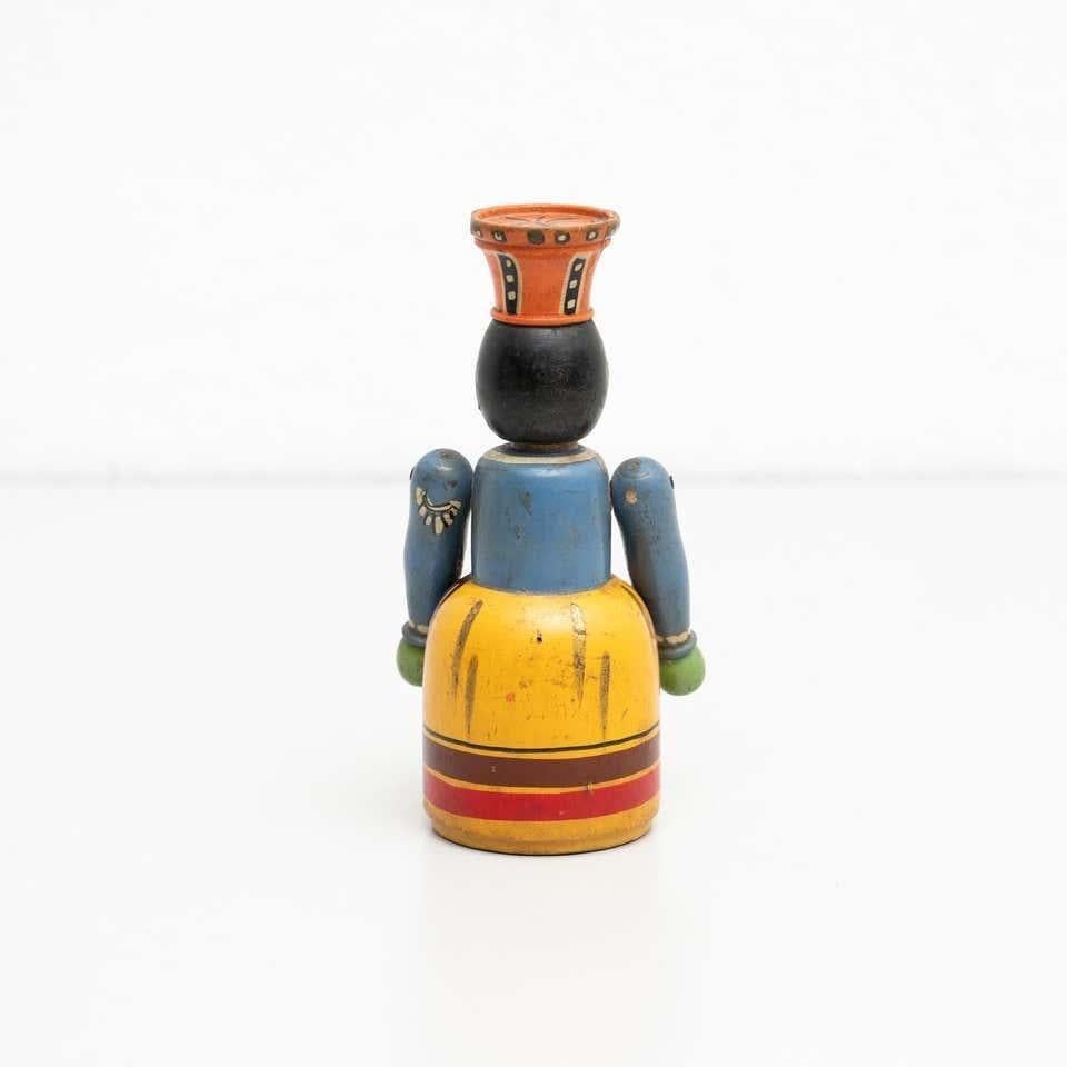 Figura in legno dipinta a mano d'epoca, circa 1960 in vendita 6