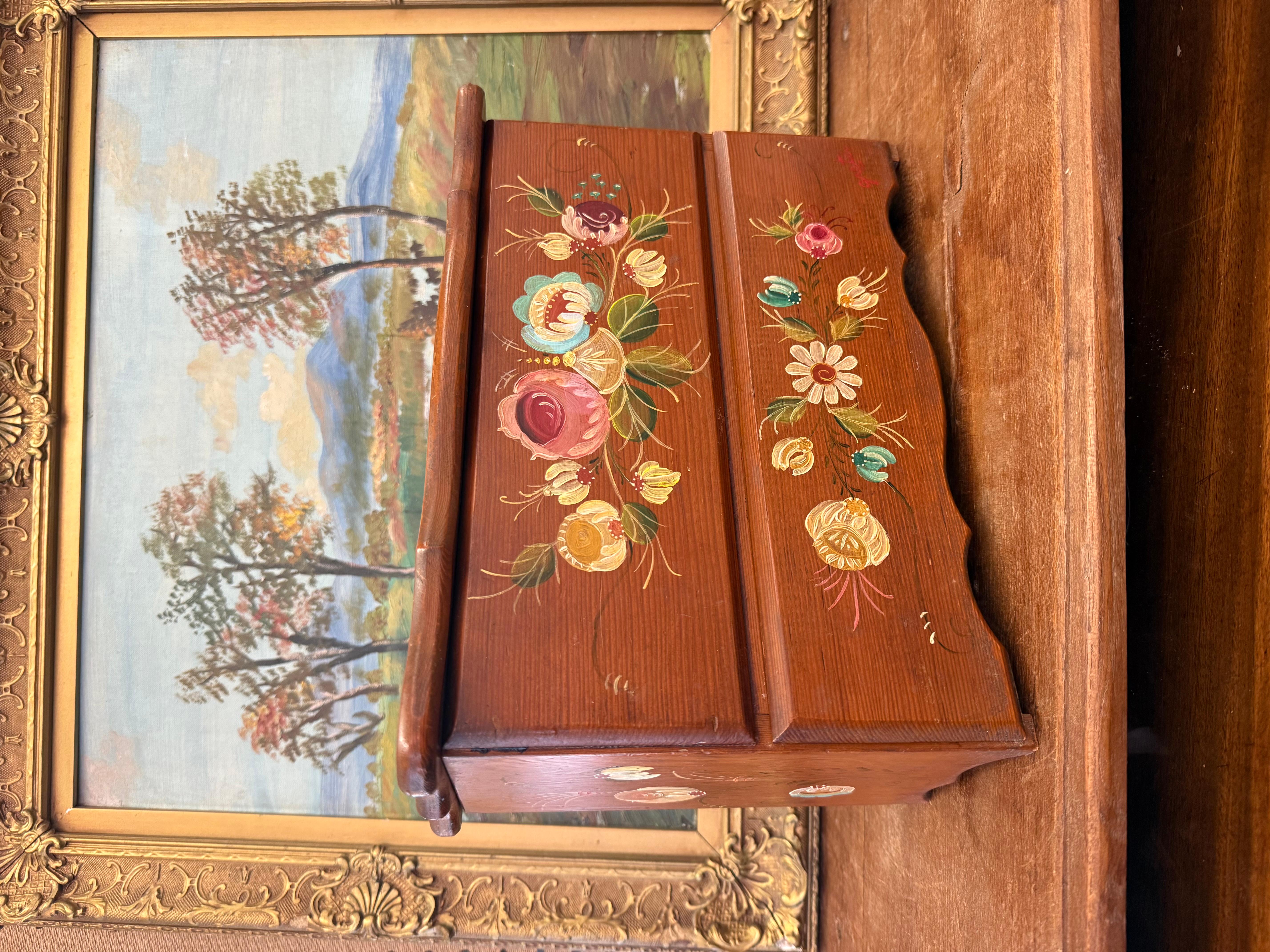 Vintage Hand-Painted Wooden Jewelry Trinket Box - Folk Art Style For Sale 1