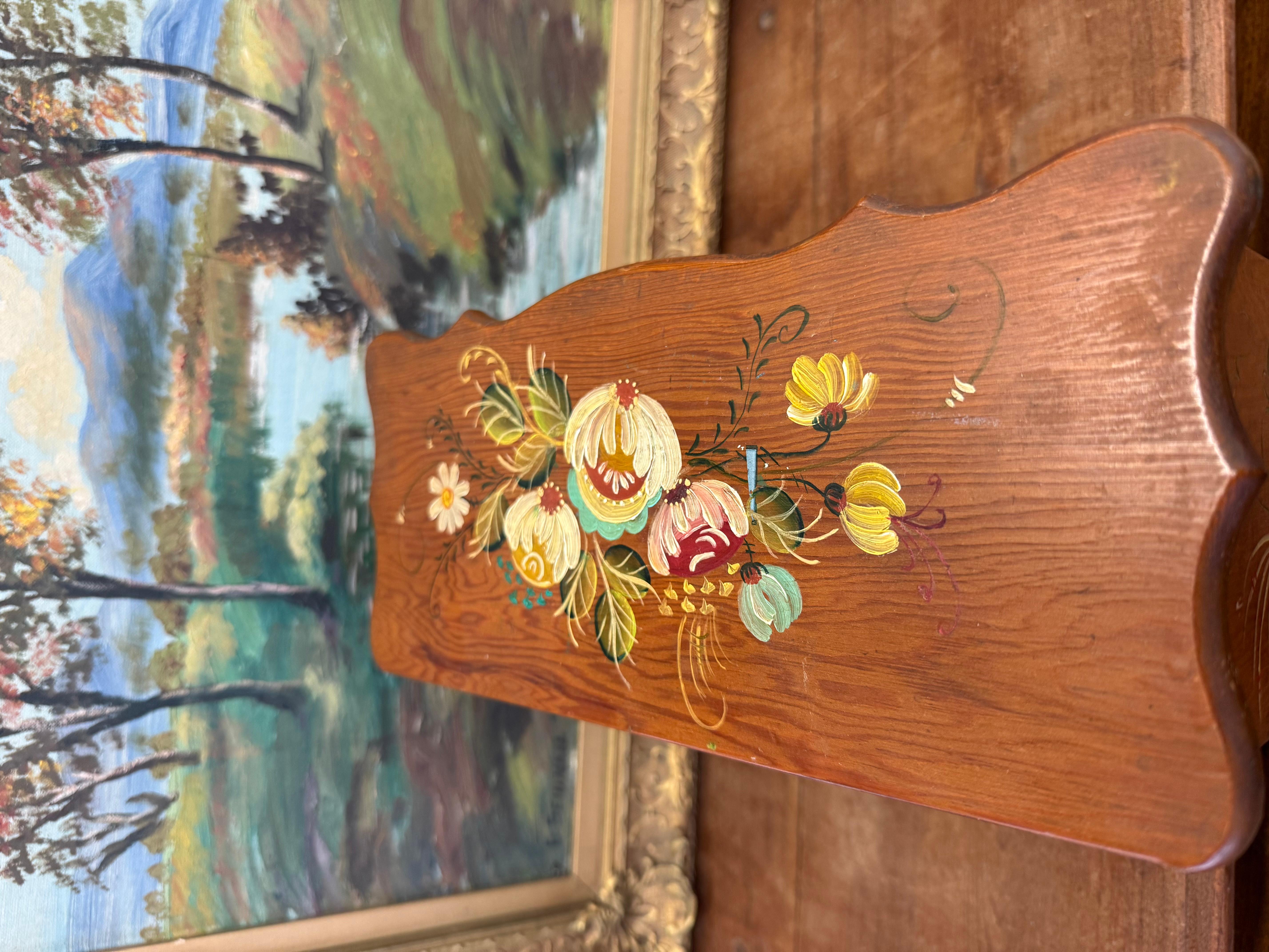 Vintage Hand-Painted Wooden Jewelry Trinket Box - Folk Art Style For Sale 2