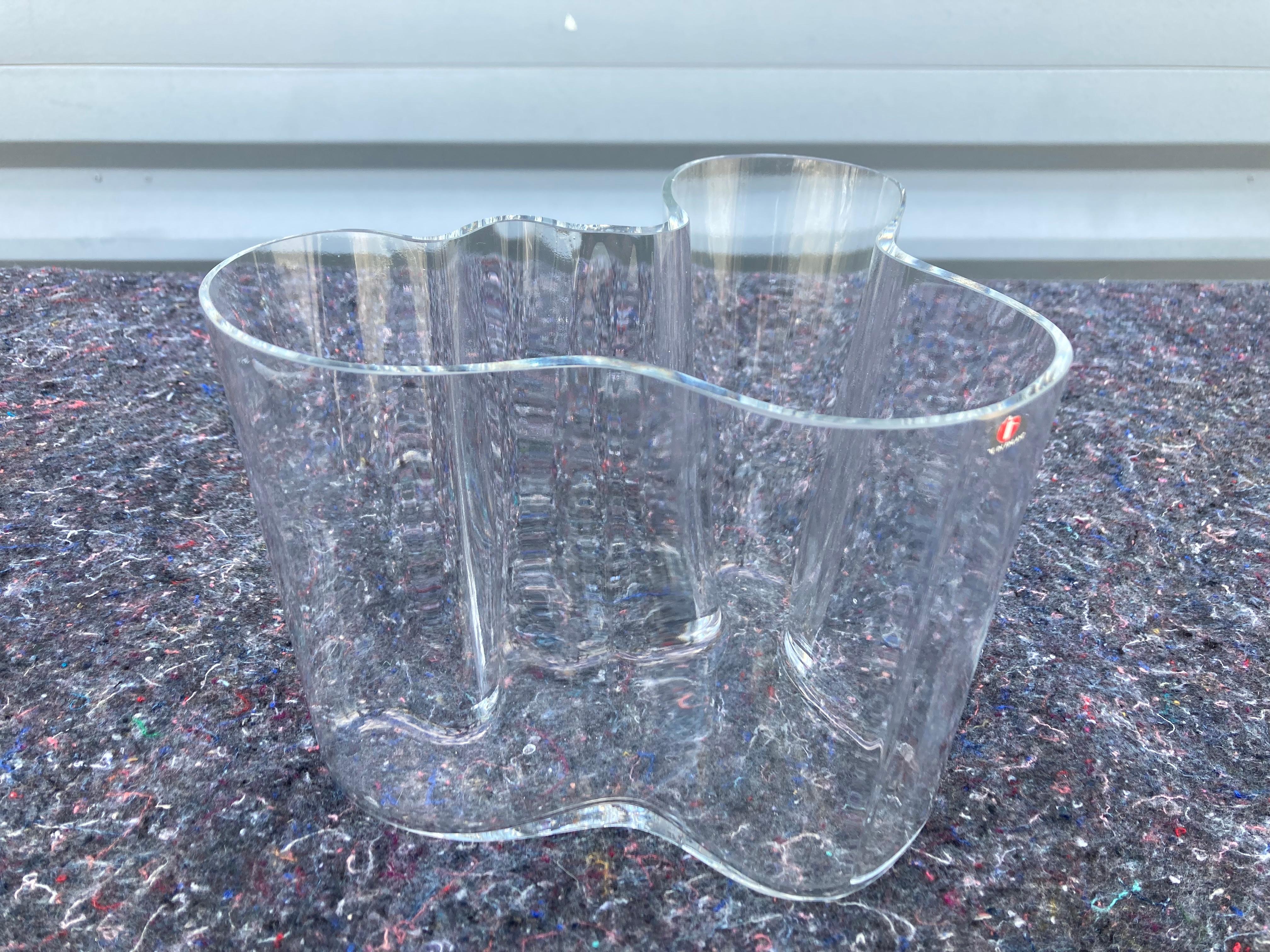 Vintage Hand Signed Clear 3030 Iittala Alvar Aalto Savoy Vase 1