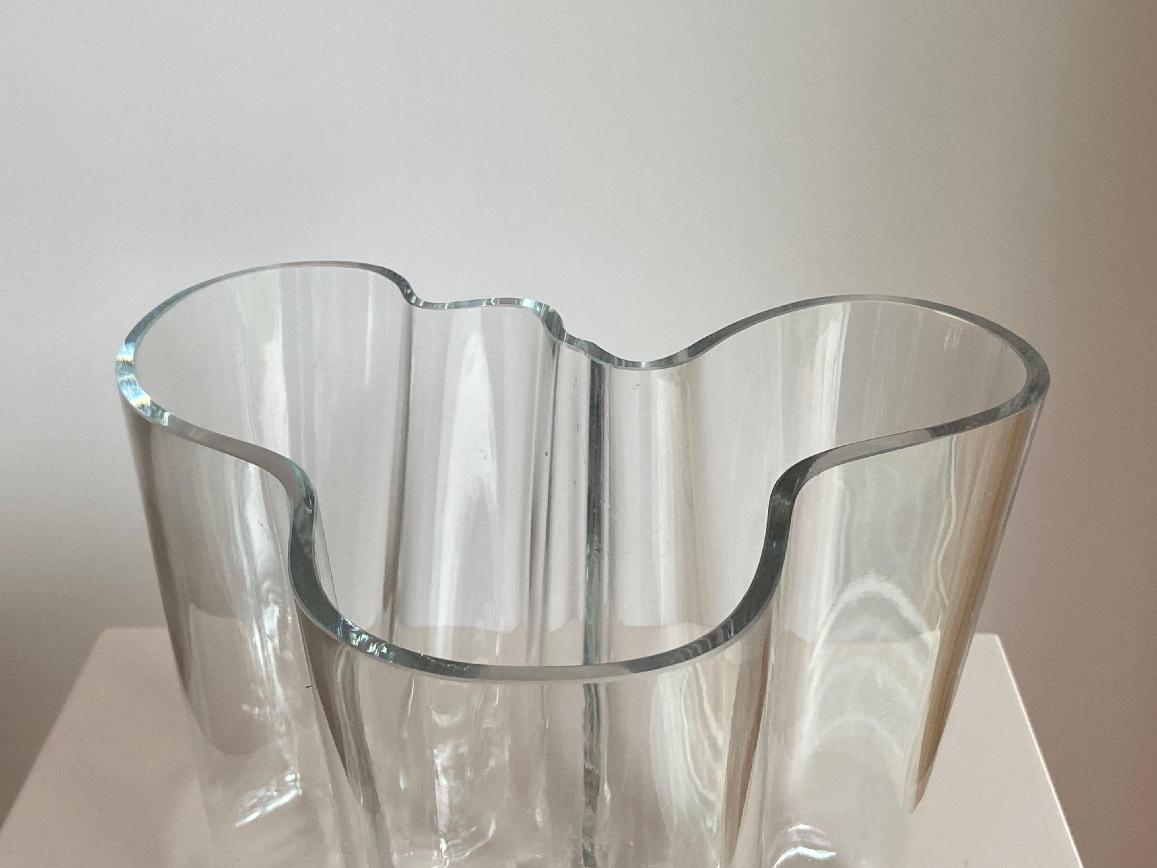 Mid-20th Century Vintage Hand Signed Clear Glass 3030 Iittala Alvar Aalto Savoy Vase 1960s