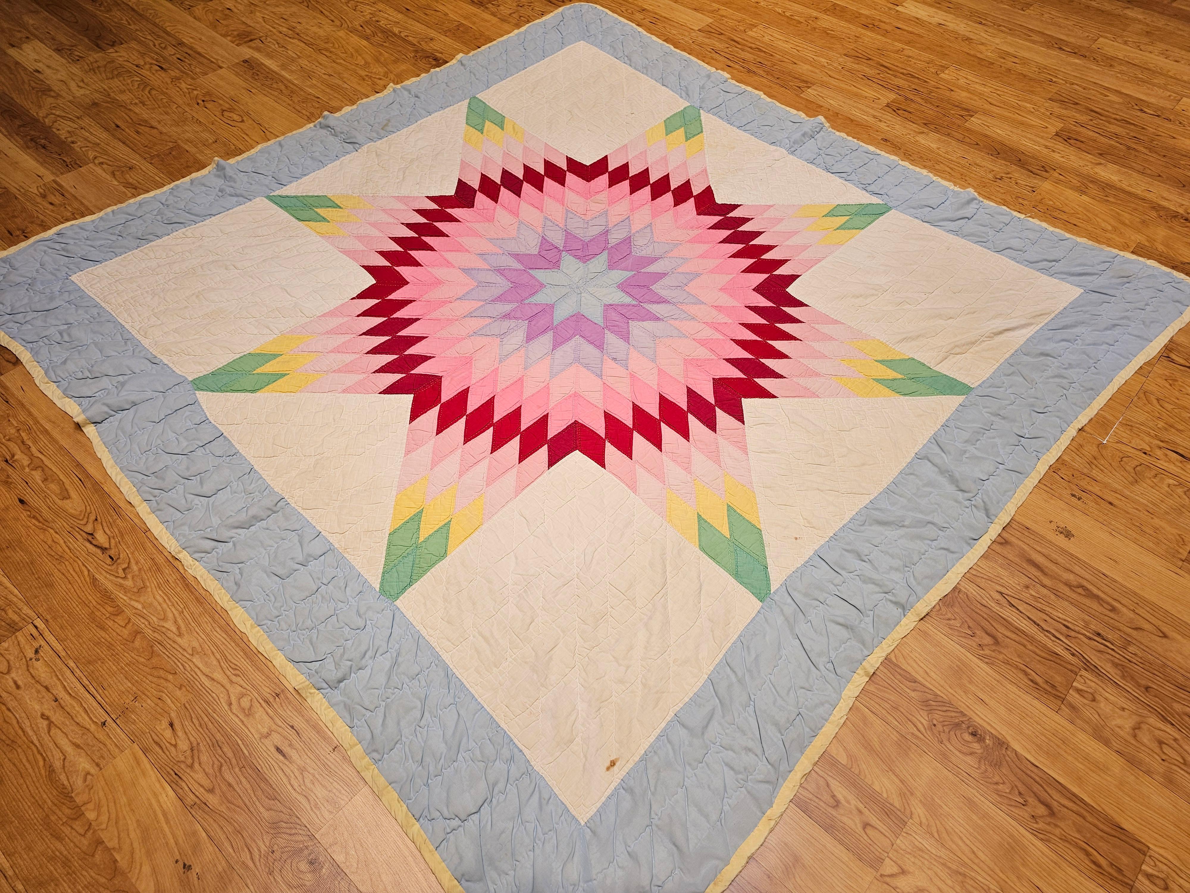 Vintage Hand-Stitched and Hand-Quilted Lone Star Quilt in Green, Yellow, Red In Good Condition For Sale In Barrington, IL
