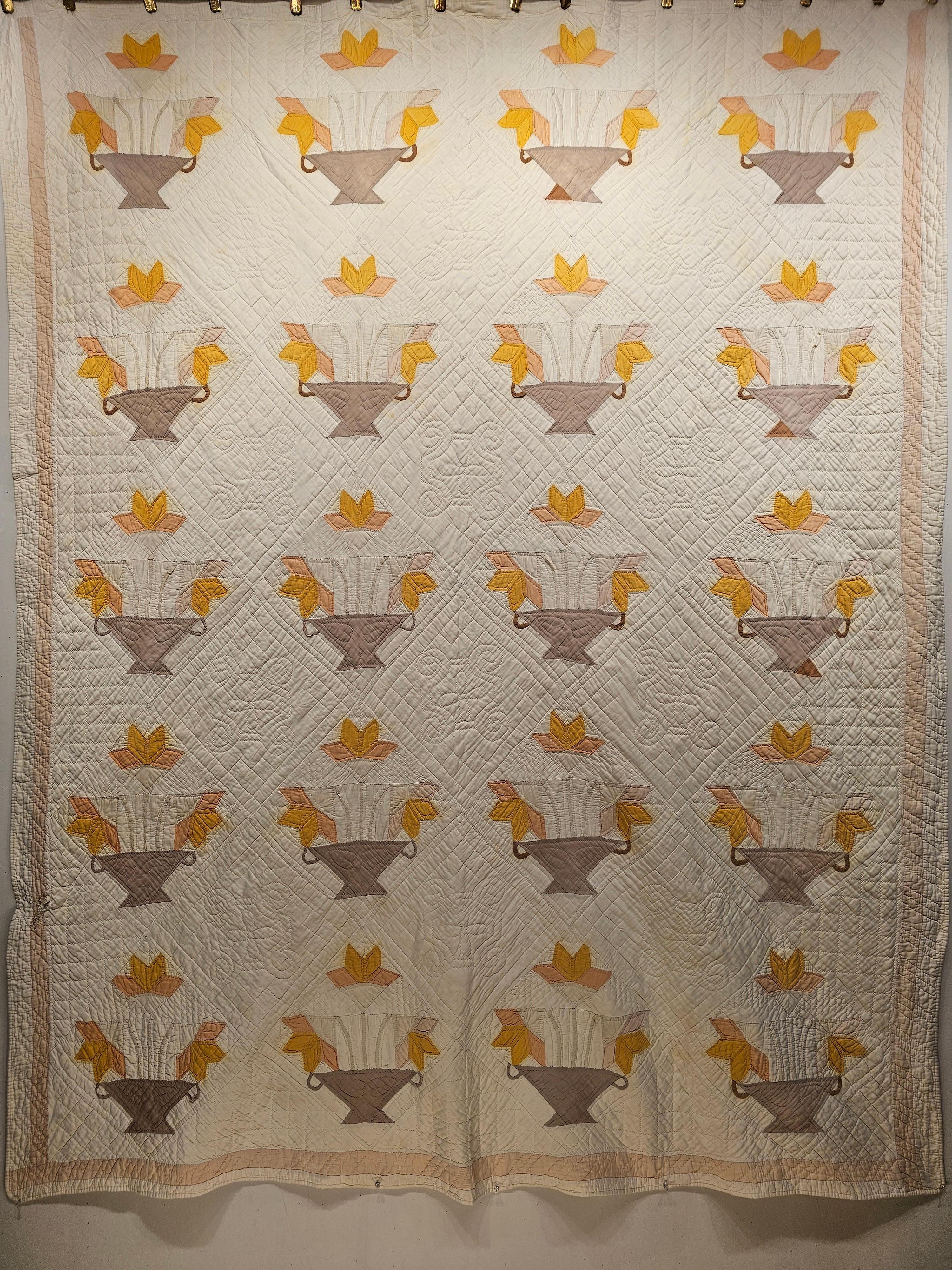 American Vintage Hand Stitched Applique Quilt in Basket Pattern in Ivory, Brown, Yellow For Sale