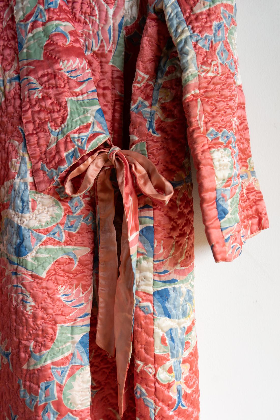 Vintage Hand Stitched Quilted Satin House Coat/Dressing Gown/Robe, 1930s 6