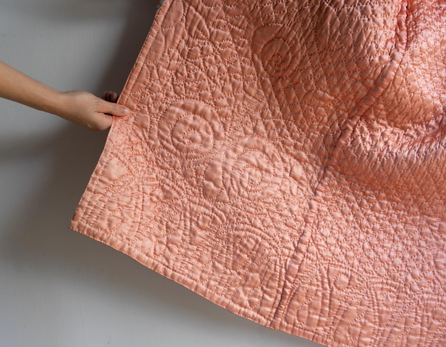 Vintage Hand Stitched Quilted Satin House Coat/Dressing Gown/Robe, 1930s 7