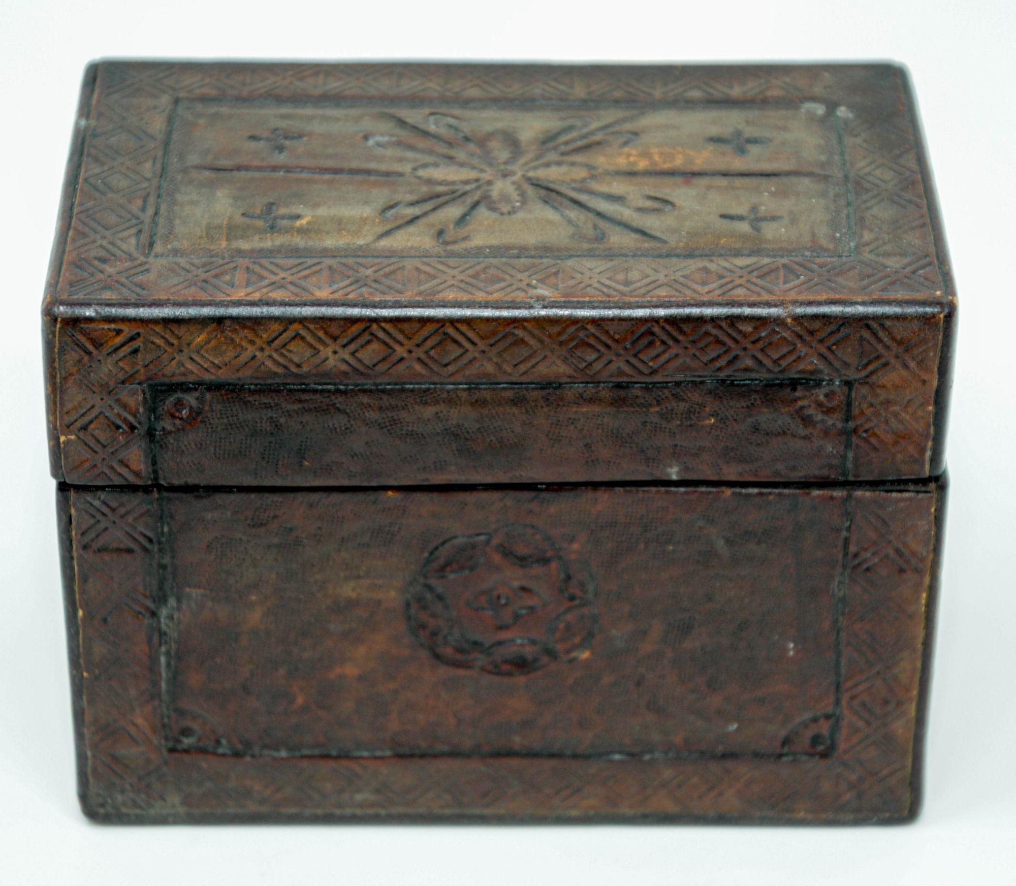 Vintage Hand Tooled Leather Covered Wooden Box For Sale 2
