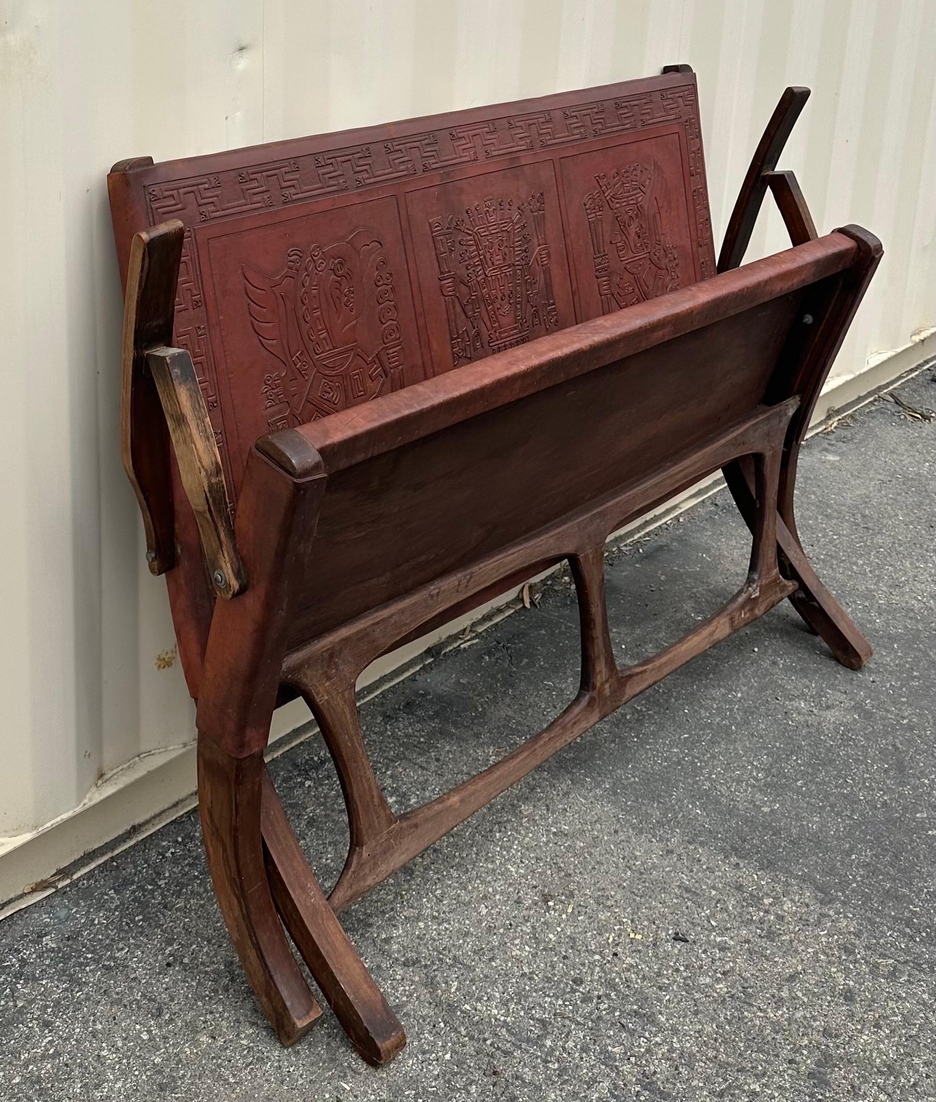 Vintage Hand Tooled Leather Folding Bency by Angel Pazmino for Muebles De Estilo en vente 10