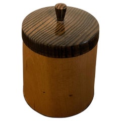 Caja vintage de madera de palisandro de abedul torneada a mano (1945) con tapa interior