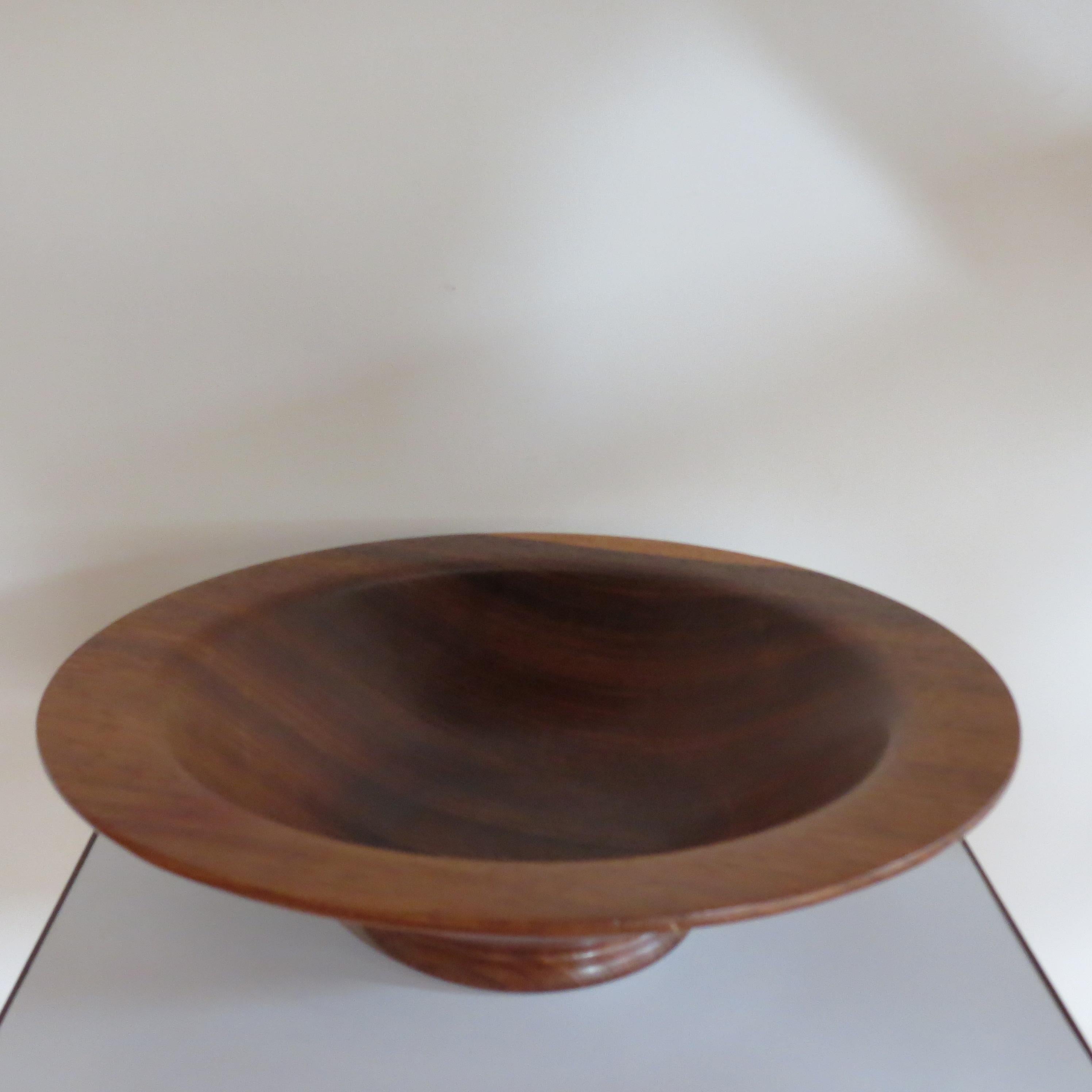 Cuenco vintage de madera de padauk torneada a mano Hecho a mano en venta