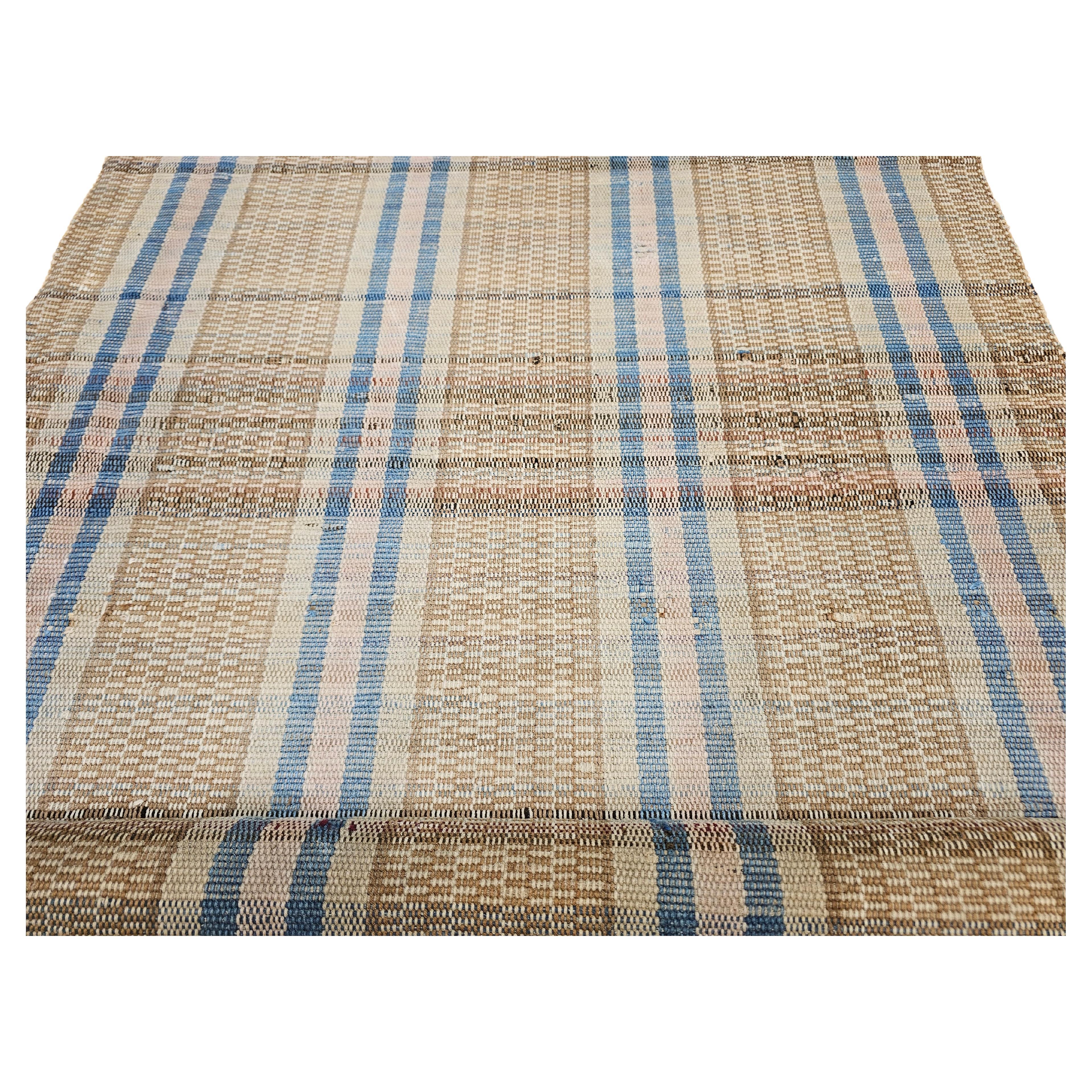 Vintage Hand-Woven American Amish Rag Runner in Pale Blue, Pink, Wheat, Caramel For Sale