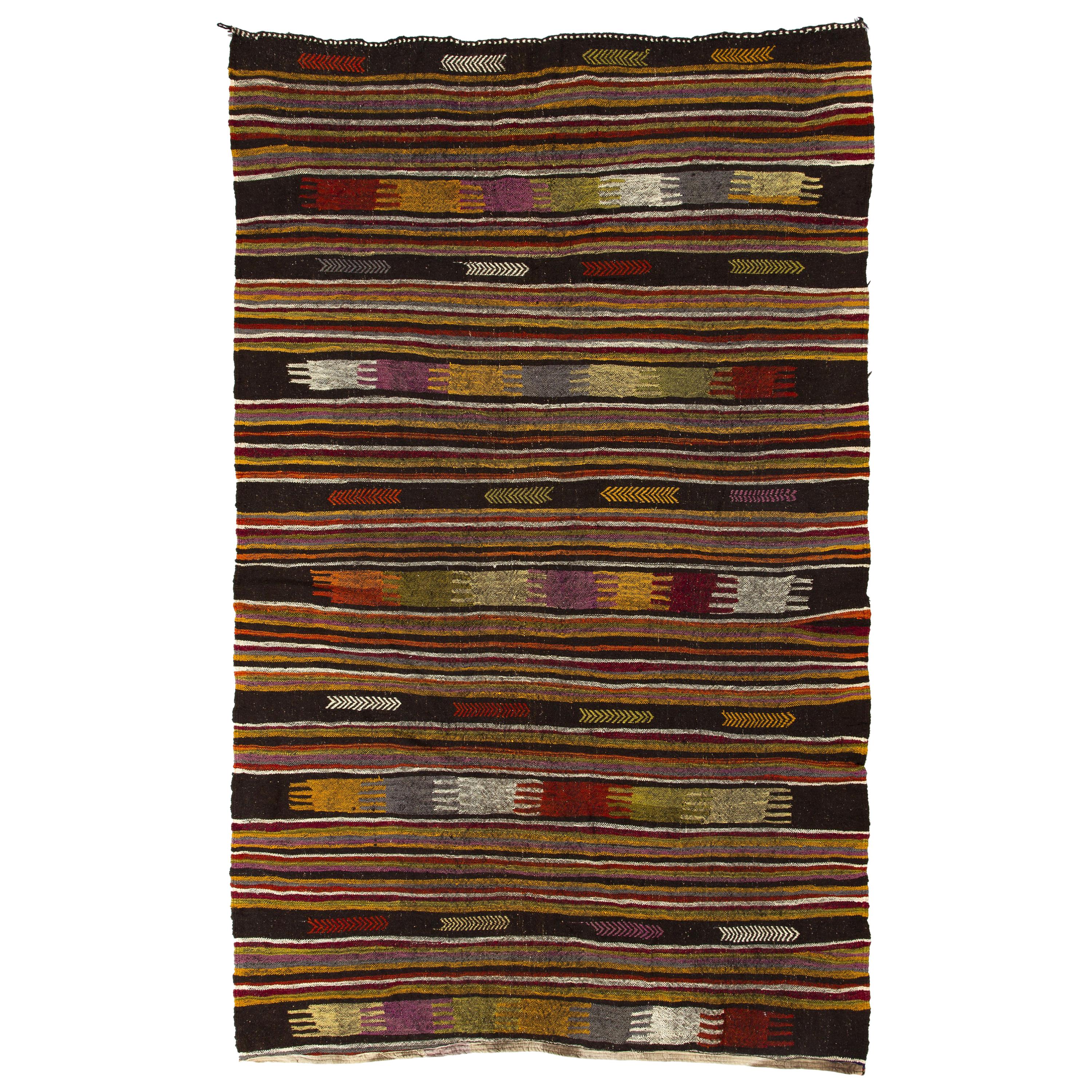 5.8x9 Ft handgewebter zentraler anatolischer Kelim-Teppich mit gestreiftem Design, Vintage