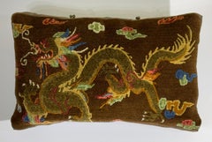 Coussin dragon tissé à la main