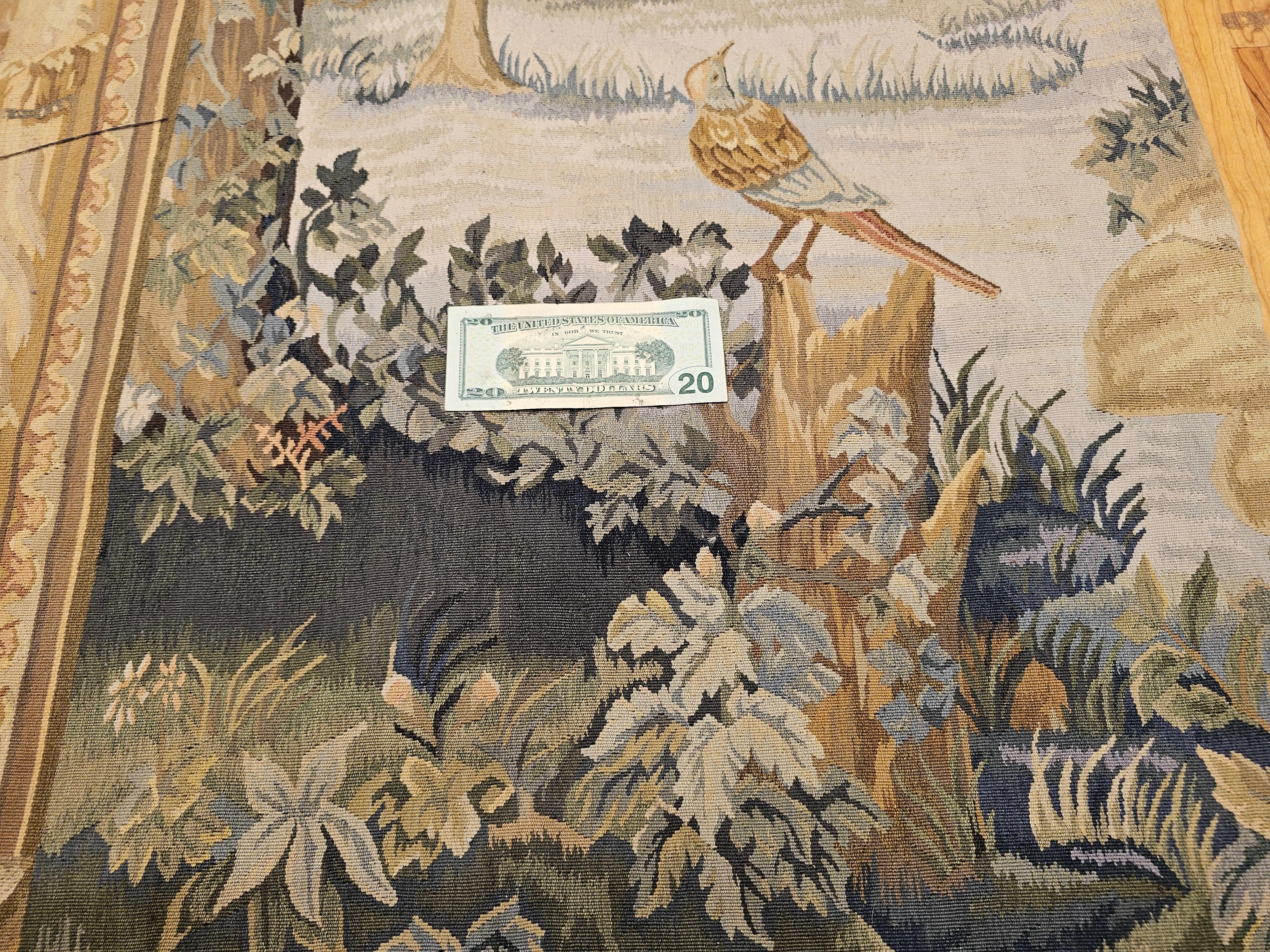Handgewebter französischer Aubusson-Wandteppich mit Waldszene mit Vögeln in Bäumen, Vintage im Angebot 14
