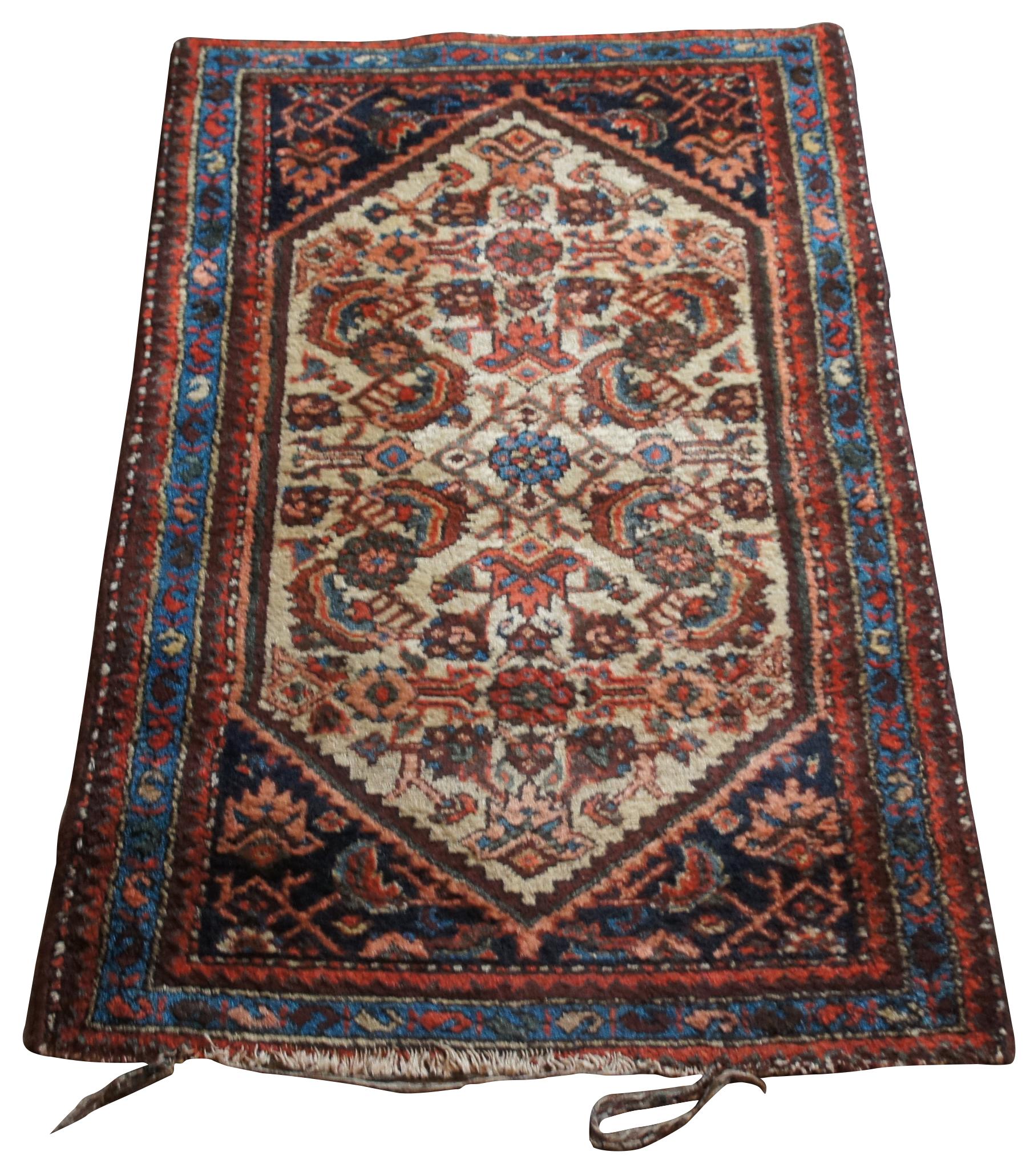 Islamic Vintage Hand Woven Iranian Bidjar Floral Wool Area Rug Carpet Persian For Sale