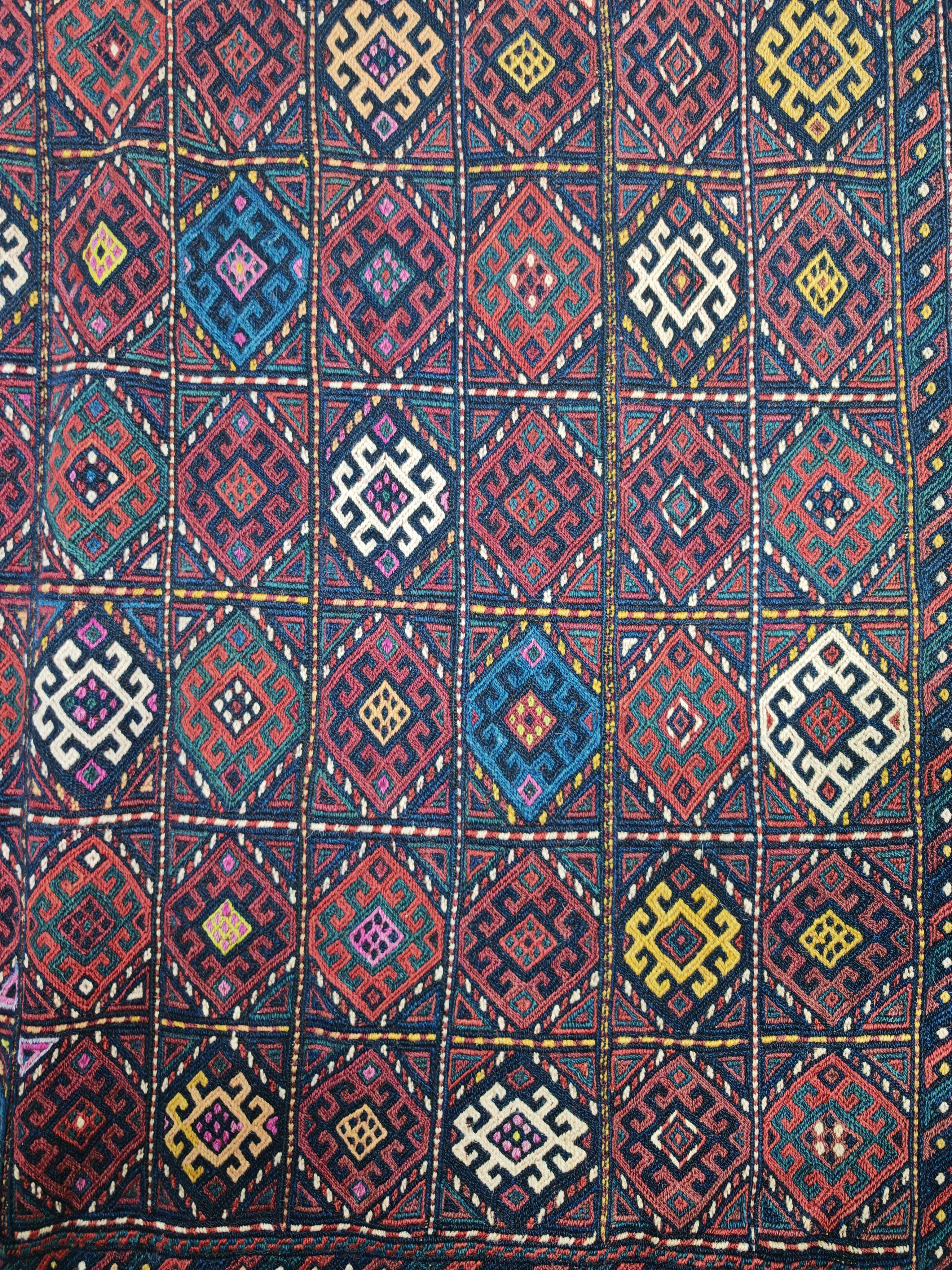 Chuval curdo d'epoca intrecciato a mano o borsa/cassa per cuscini da pavimento in vendita 1