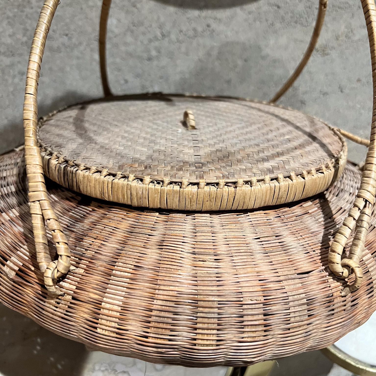 Vintage Hand-Woven Lidded Basket with Handle For Sale 6