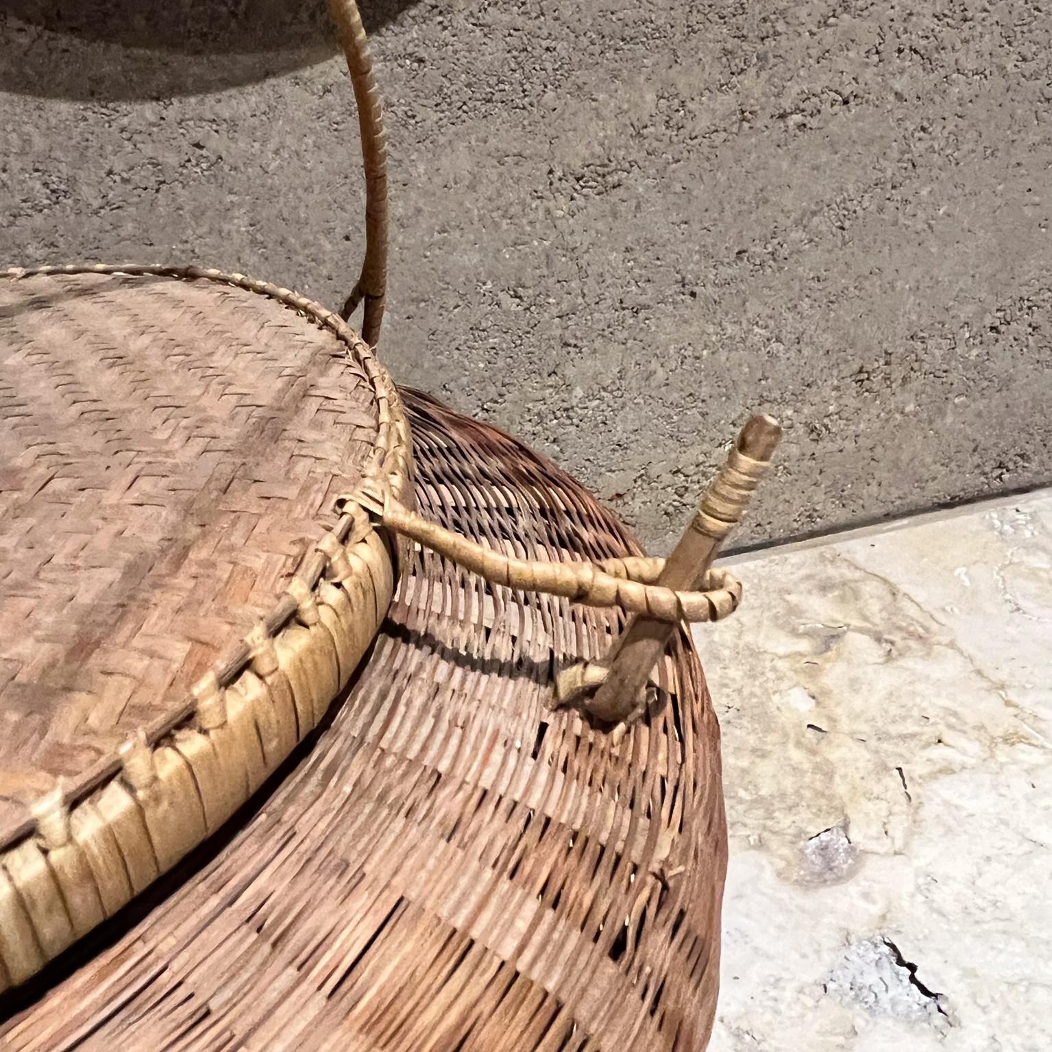 Vintage Hand-Woven Lidded Basket with Handle For Sale 1