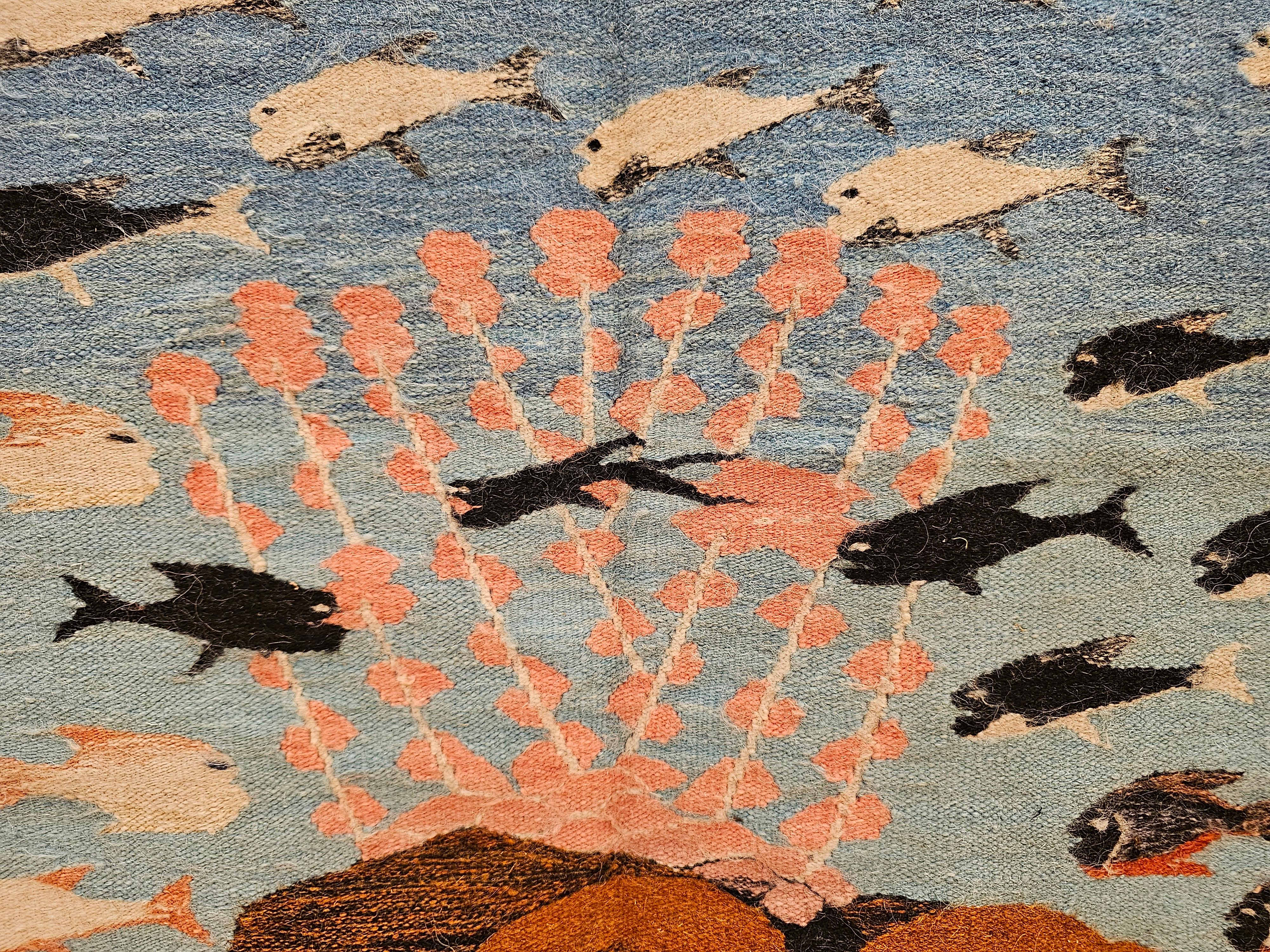 Vintage Hand-Woven Mid-Century Modern Kilim Rug – Ocean Scene Motif For Sale 7