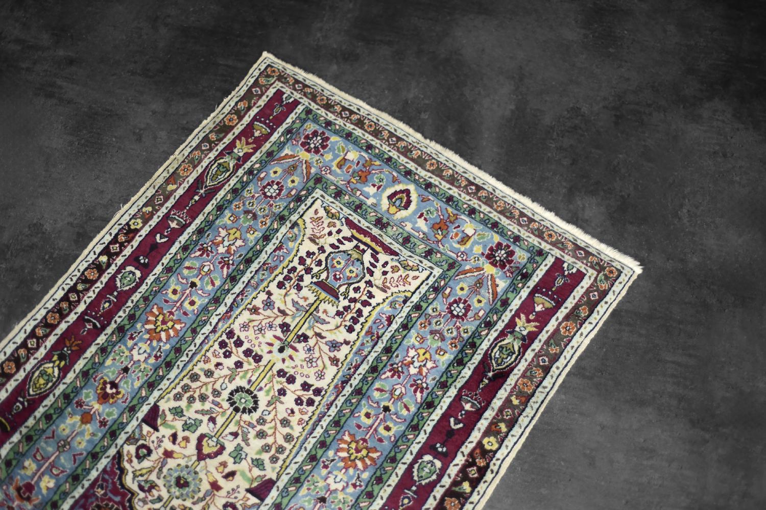 Vintage Hand-Woven Middle Eastern Oriental Baluch Prayer Rug, 1960s For Sale 5