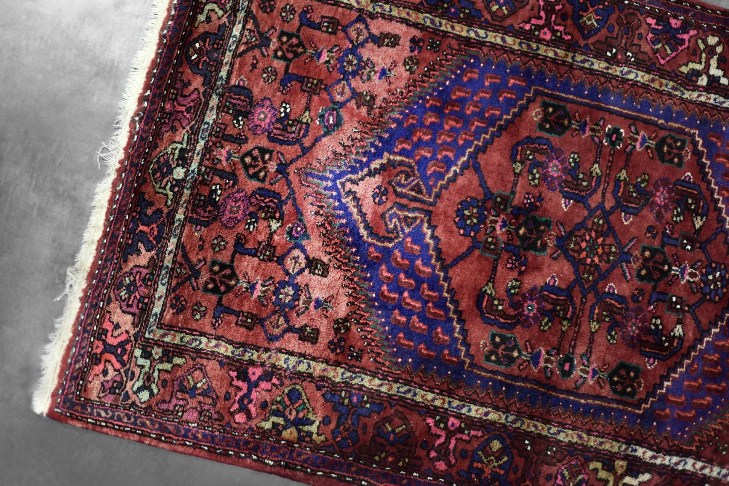 Vintage Hand-Woven Middle Eastern Oriental Hamadan Rug, 1960s For Sale 4