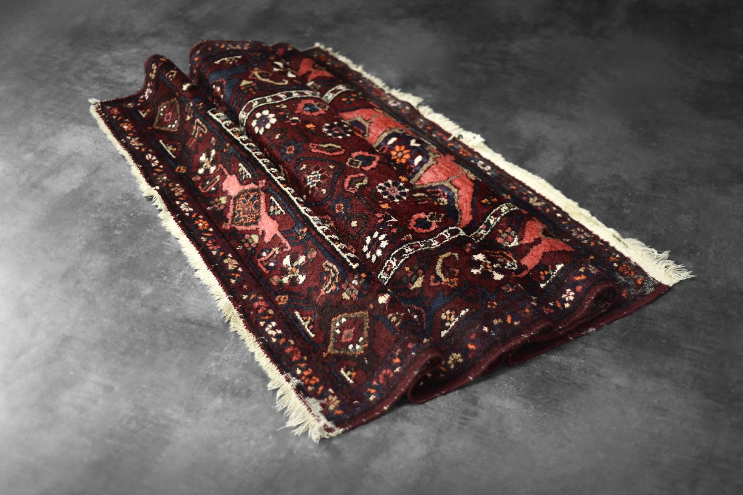 Perse Tapis vintage tissé à la main du Moyen-Orient oriental de Hamadan, années 1960 en vente