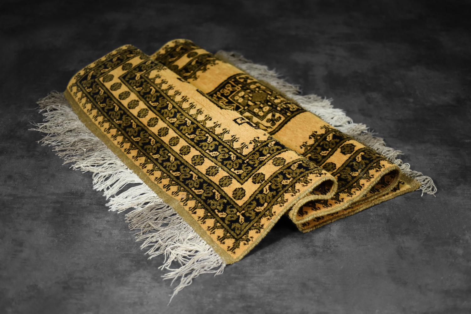 Vintage Hand-Woven Oriental Afghan Gold Ersari Rug, 1930s en vente 10