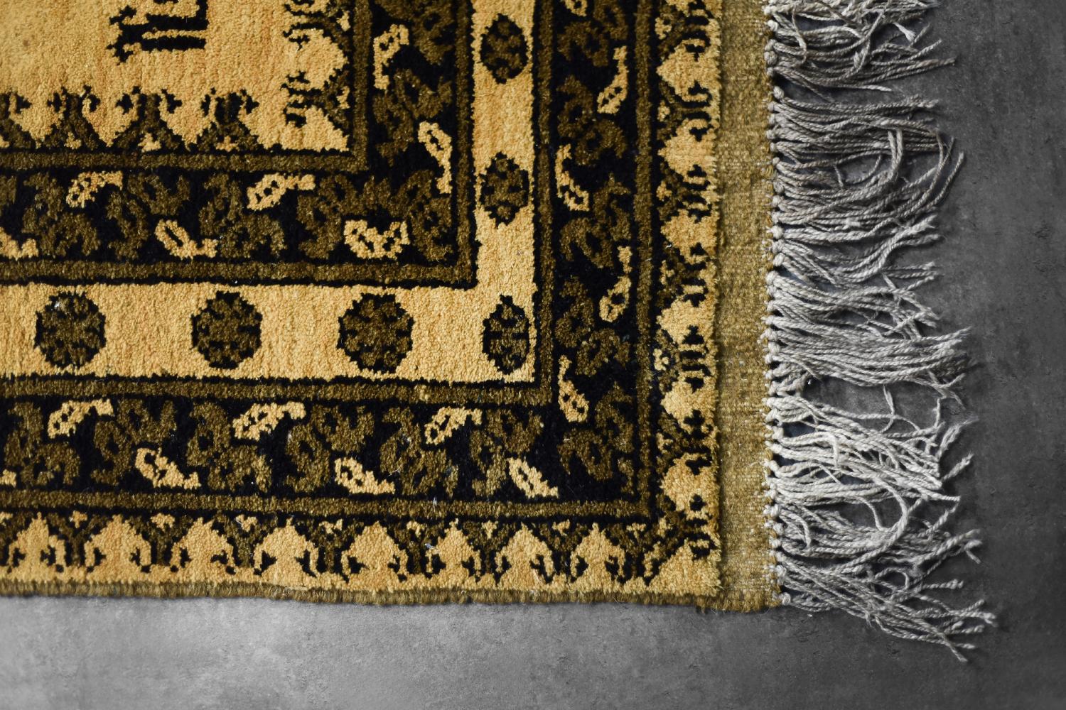 Vintage Hand-Woven Oriental Afghan Gold Ersari Rug, 1930s en vente 2