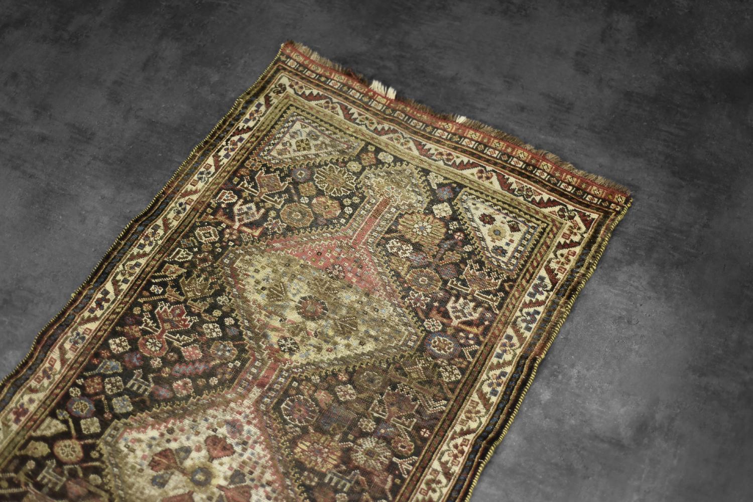 Vintage Hand-Woven Oriental Long Nomadic Qashqai Rug, 1920s in vendita 2