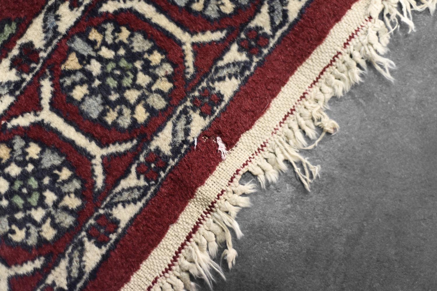 Vintage Hand-Woven Oriental Pakistani Mihrab Prayer Rug, 1960s For Sale 3