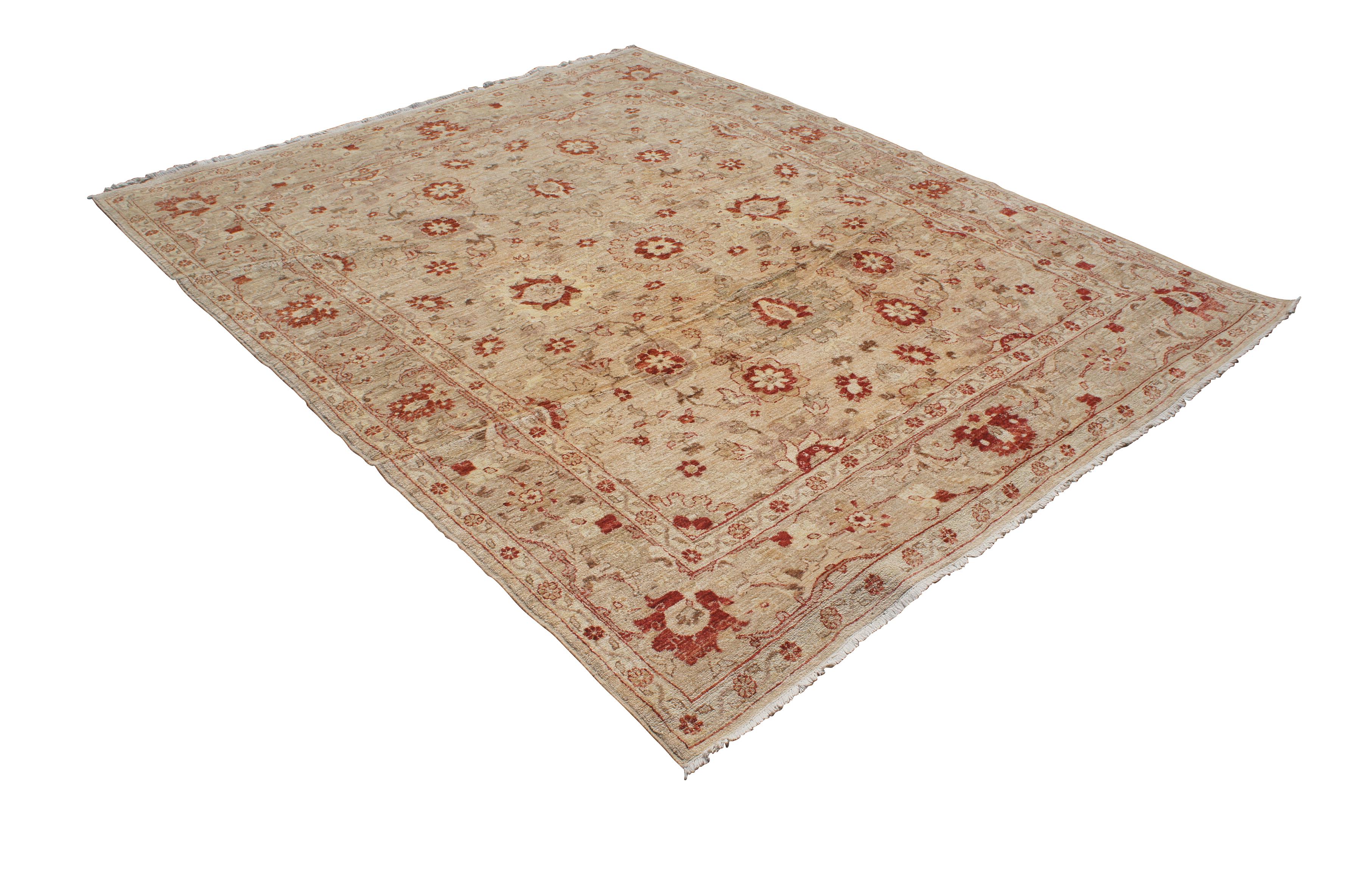 Hand Woven Pakistani Peshawar Red & Beige Floral Carpet Wool Area Rug 8' x 10' In Good Condition For Sale In Dayton, OH