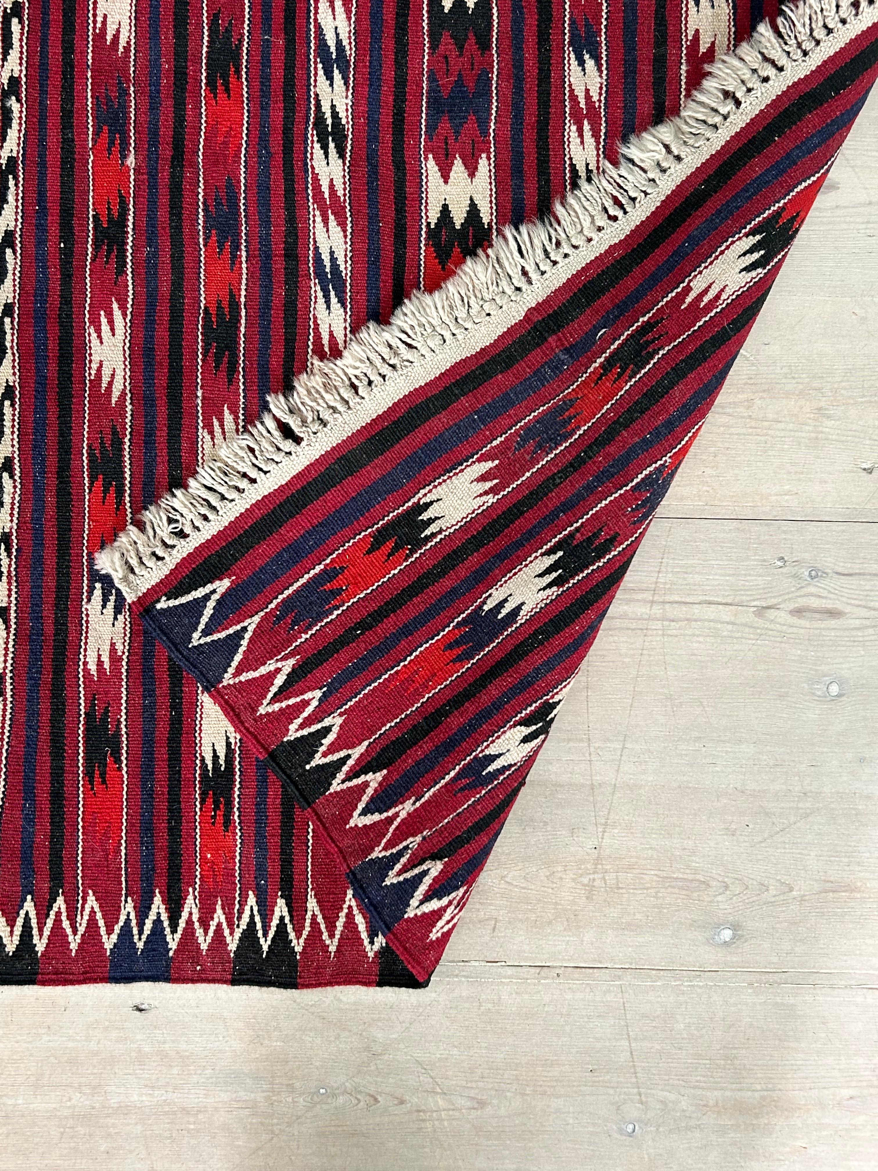 Vintage Hand-Woven Oriental Red Striped Kelim Rug, 20th Century For Sale 3