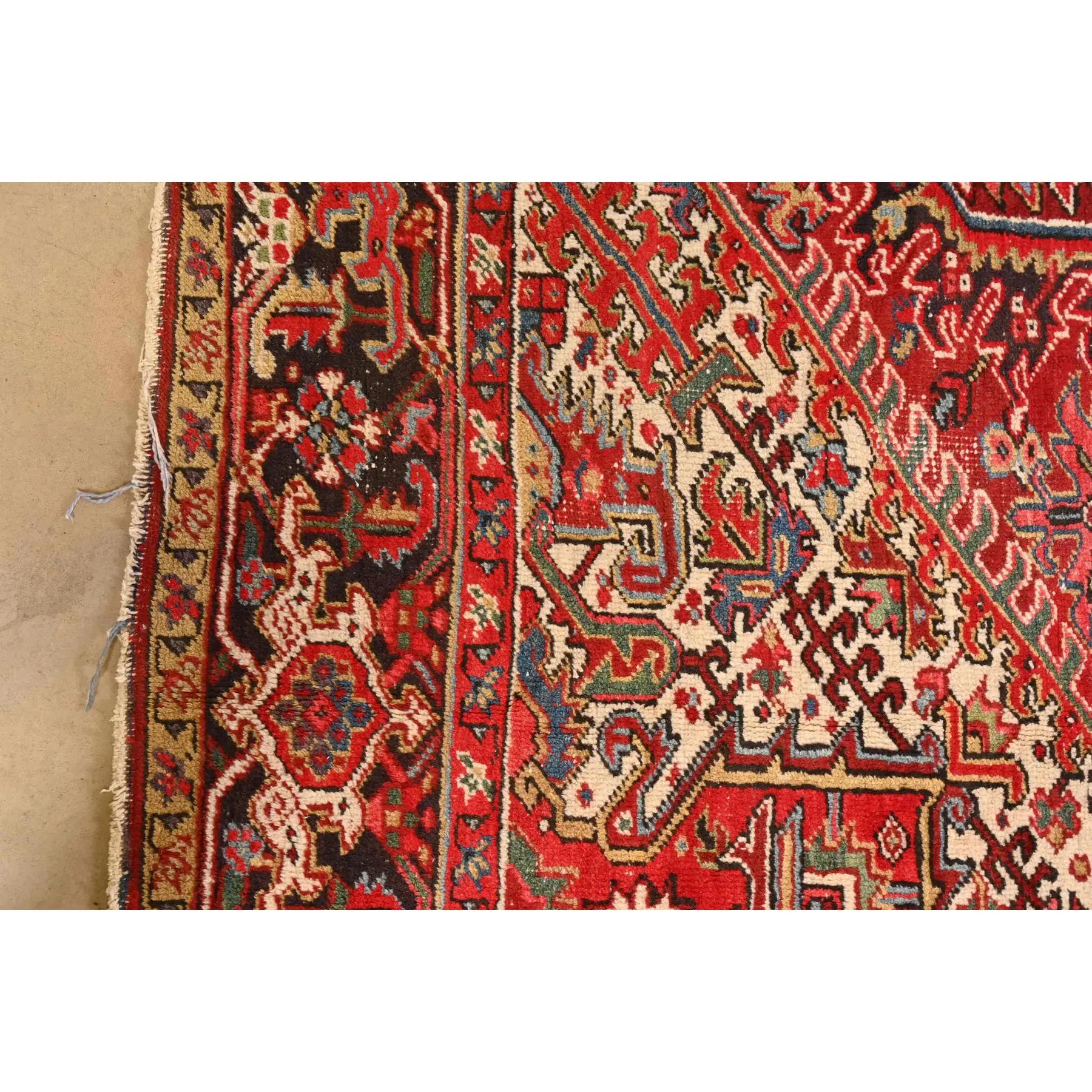 Handgewebter persischer Heriz-Teppich aus Wolle in Zimmergröße, Vintage im Angebot 4